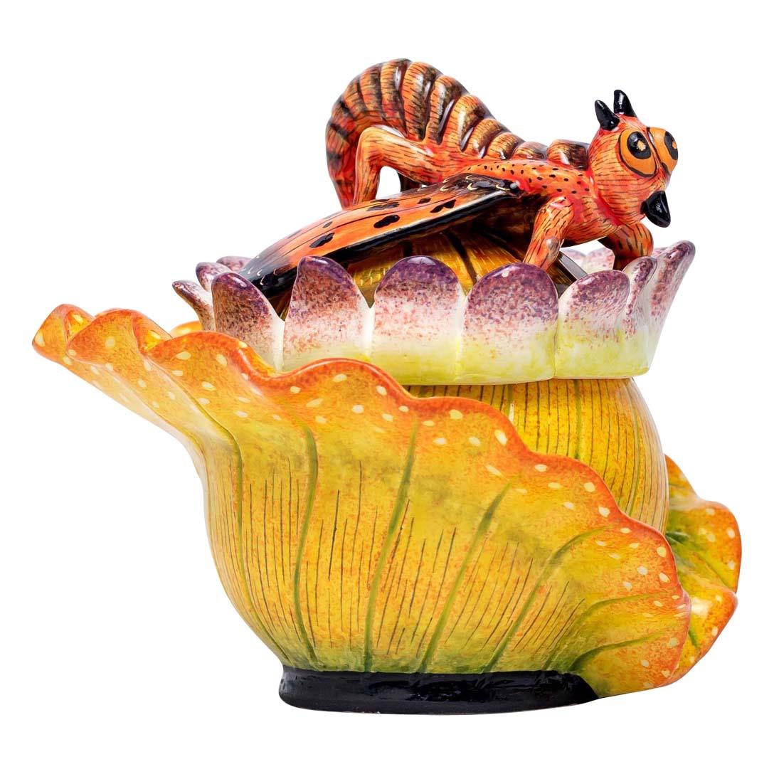 Ceramic Waterlilies Plant Jewelry Box  , hand made in South Africa In Excellent Condition For Sale In North Miami, FL