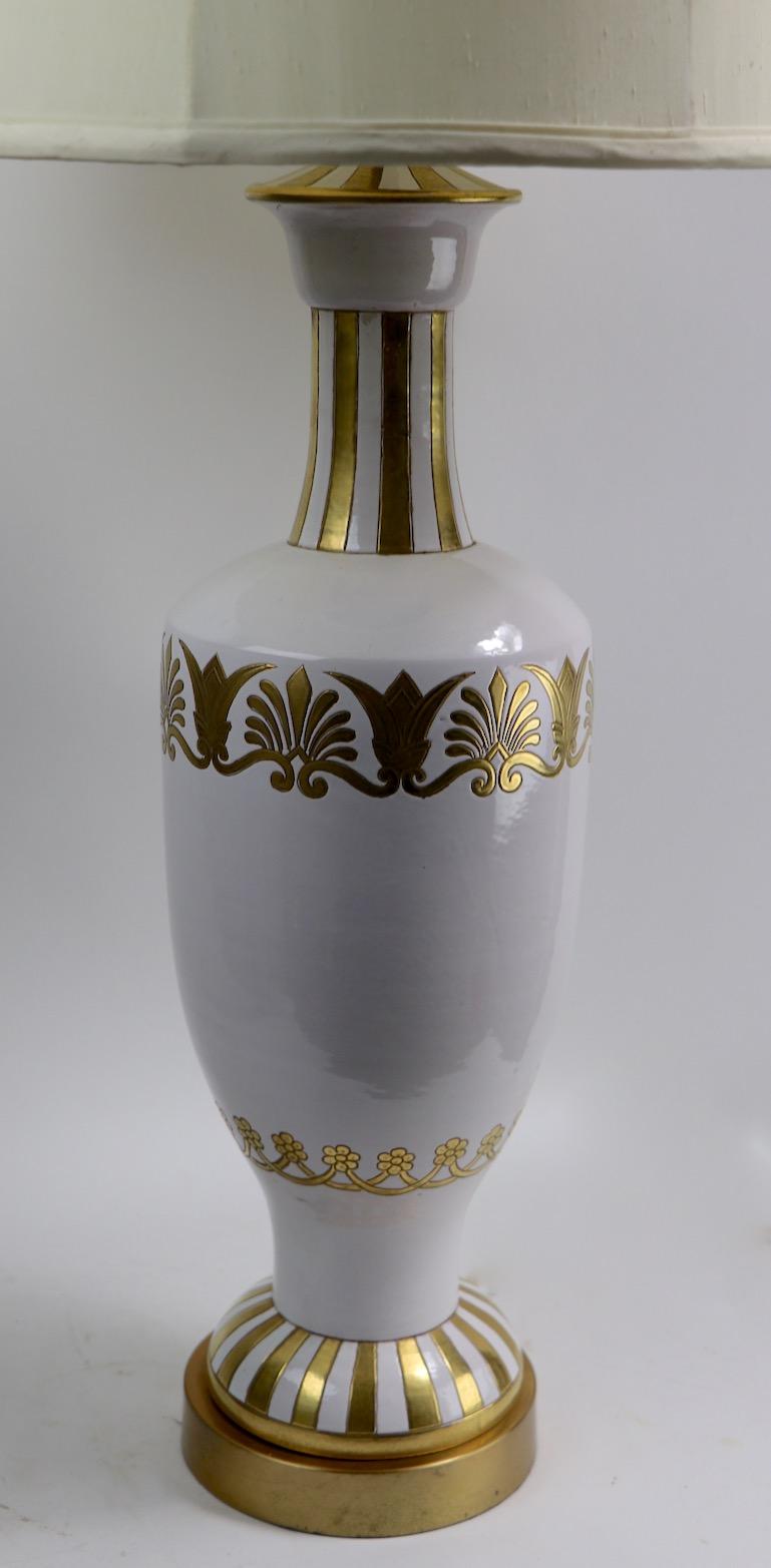 Ceramic White and Gold Gilt Table Lamp by Ugo Zaccagnini For Sale 5