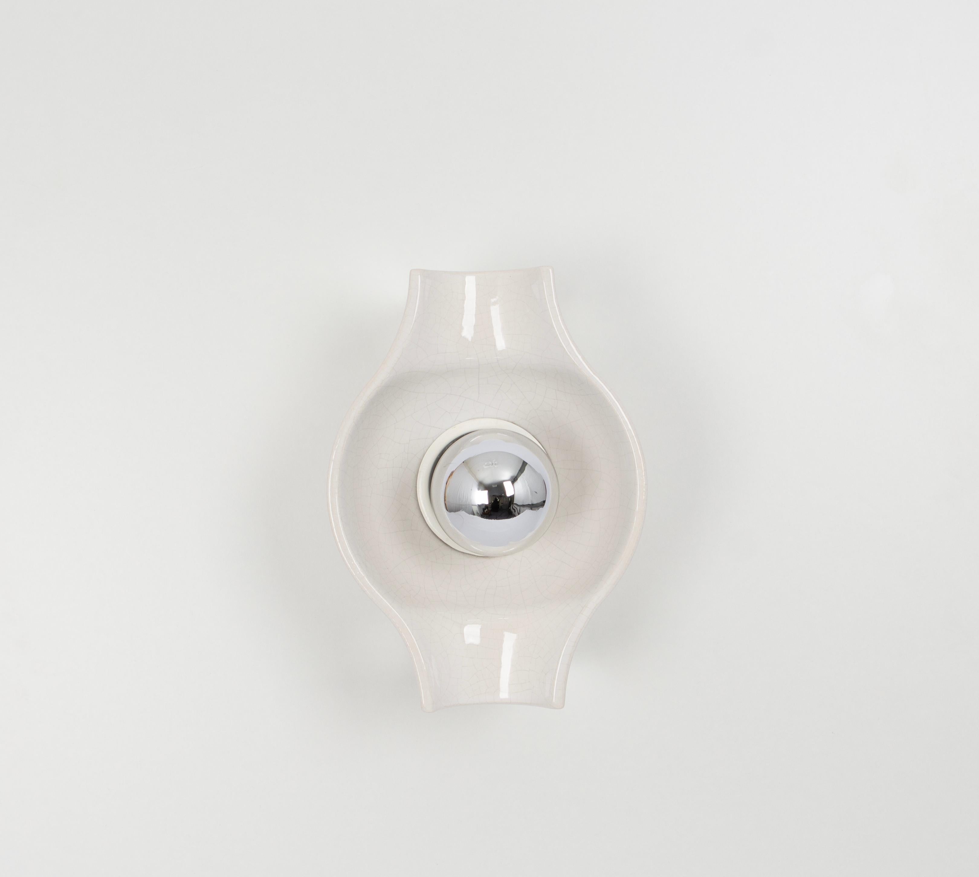 Aplique de Cerámica Blanca Sputnik Diseñado por Cari Zalloni Alemania Años 70 en Bueno estado para la venta en Aachen, NRW