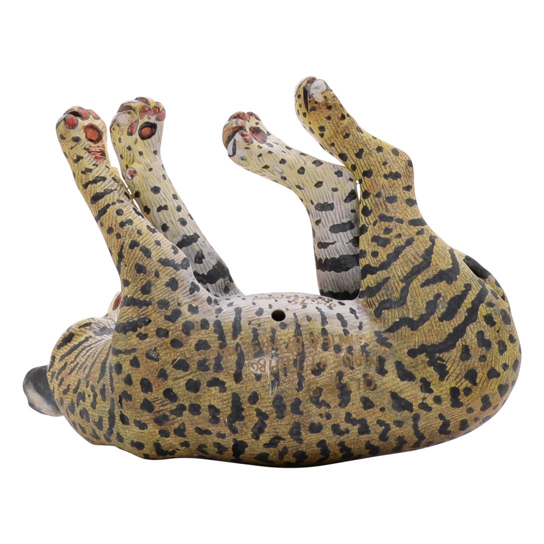 Sud-africain Sculpture de chat sauvage en céramique, fabriquée à la main en Afrique du Sud en vente