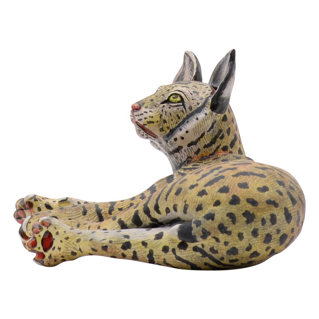 Cuit Sculpture de chat sauvage en céramique, fabriquée à la main en Afrique du Sud en vente