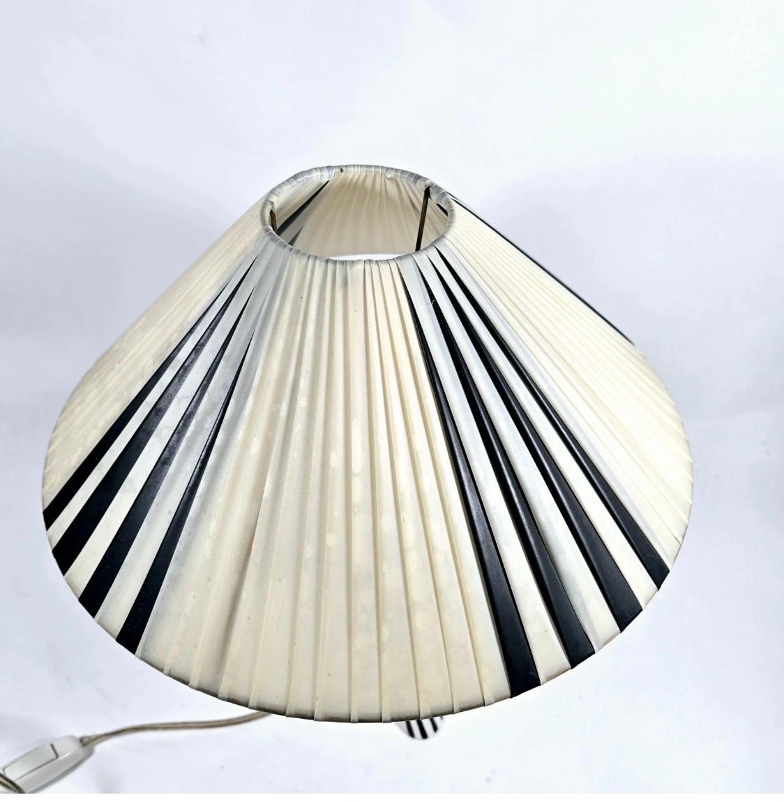 Français Lampe zoomorphe de Gabriel Foumaintraux en vente