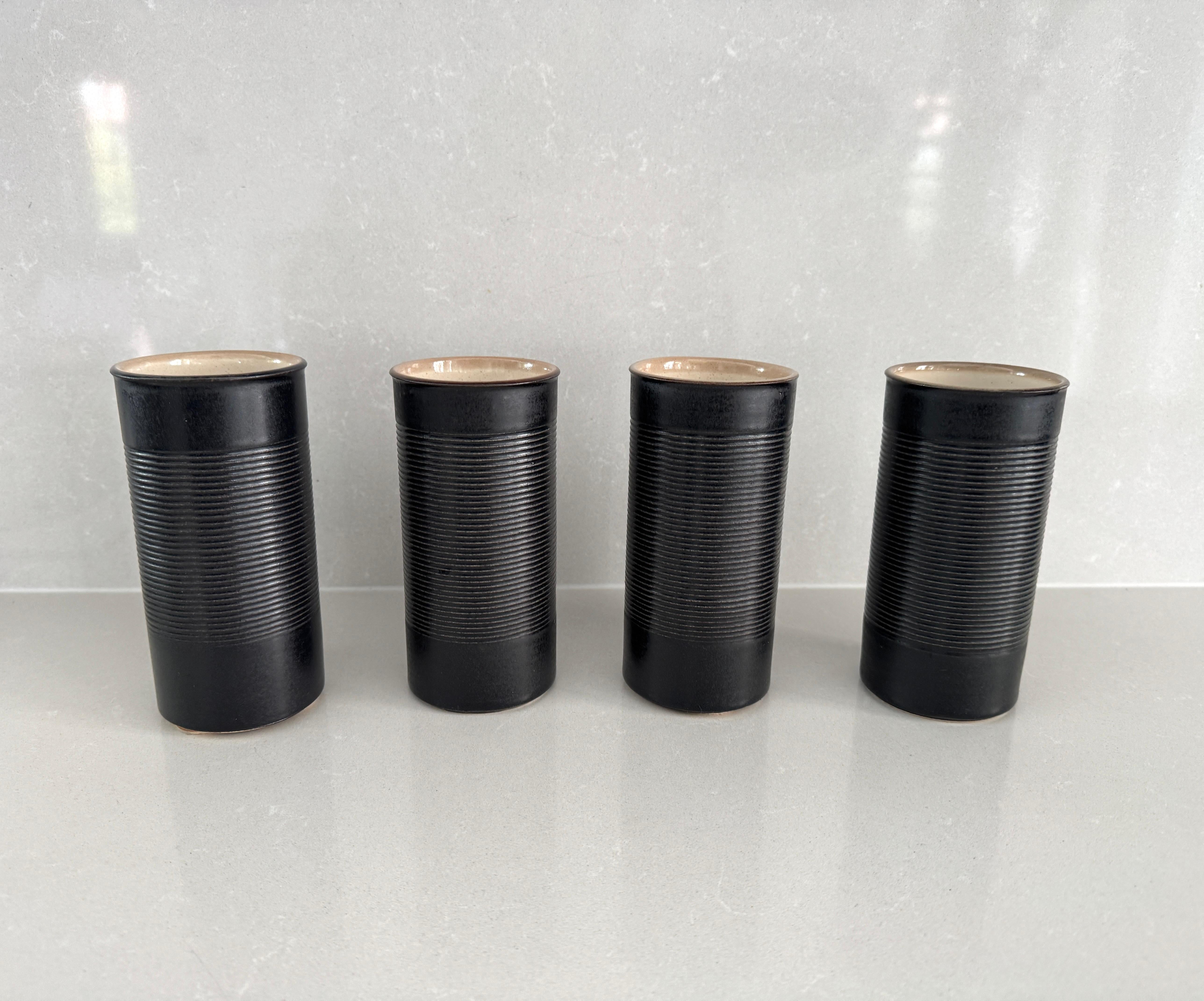 IP Ceramics, Set consisting of carafe and four drinking glasses, 1960s For Sale 5