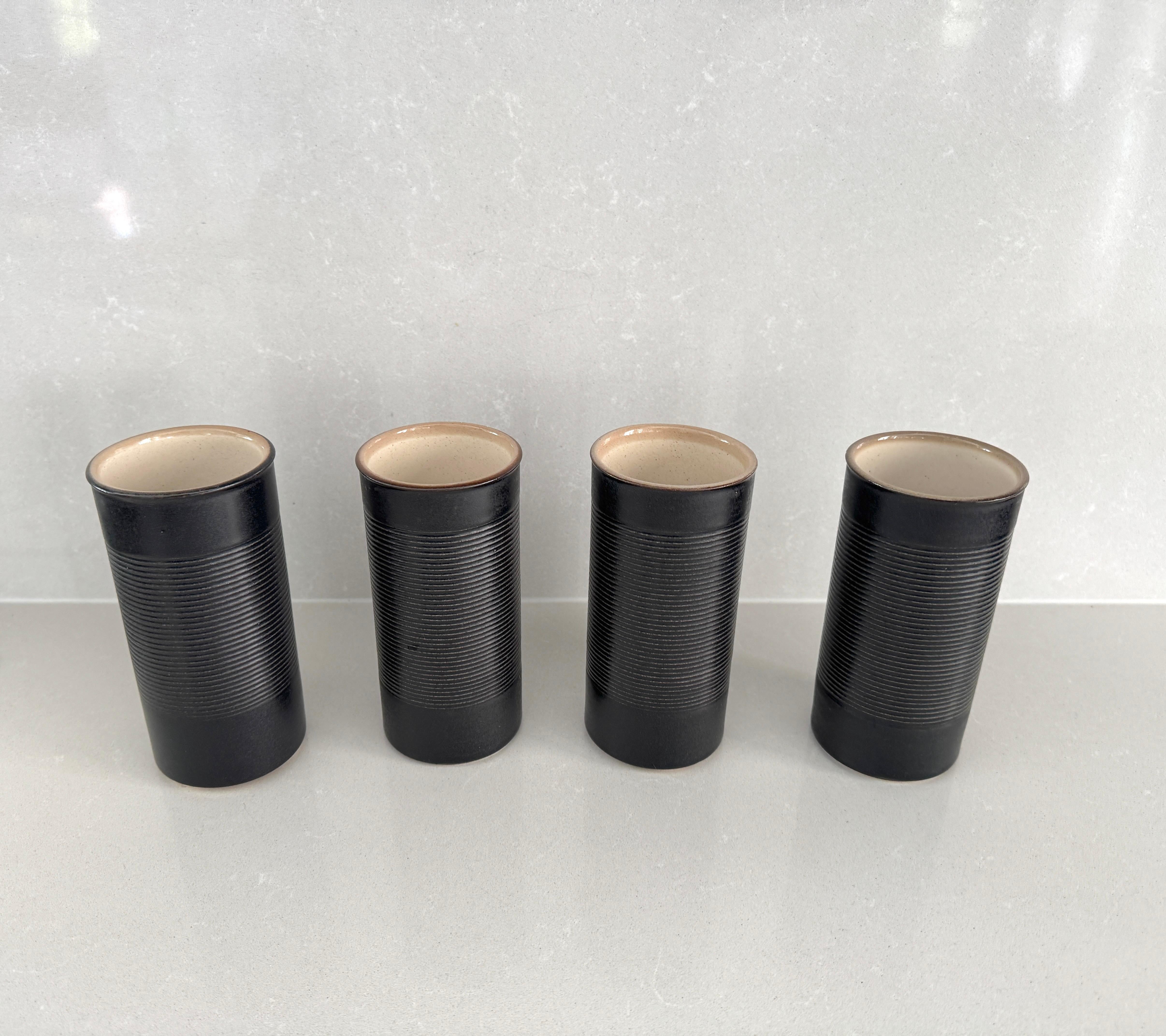 IP Ceramics, Set consisting of carafe and four drinking glasses, 1960s For Sale 6