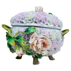 Ceramics possible German/Dresden or French production Carnations Roses