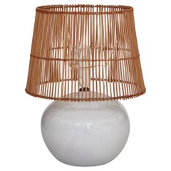Lampe de bureau en céramique émaillée blanche Herman A. Khler, Wood & Cane, Danemark, années 1940