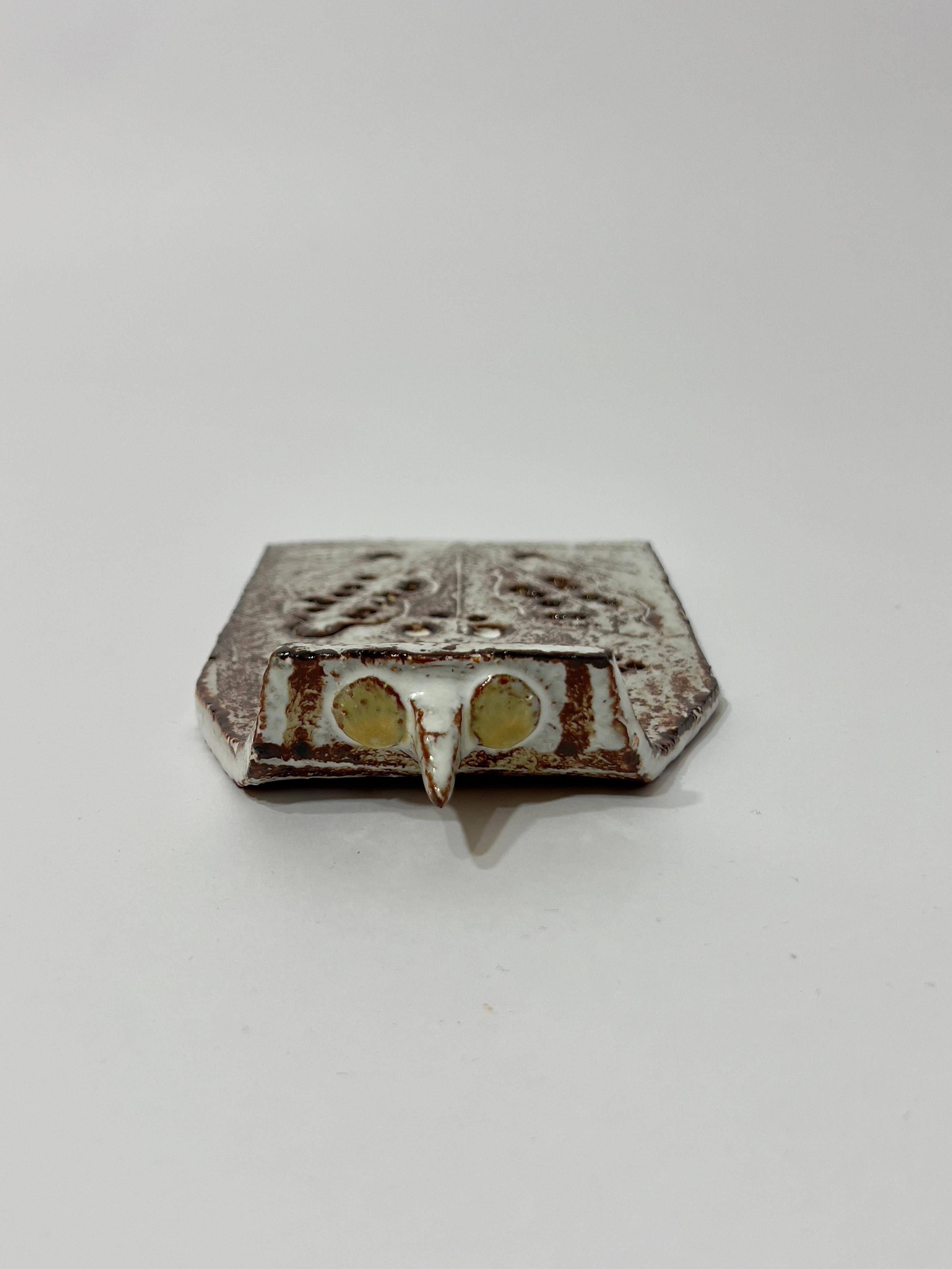 Dipinto a mano Céramique zoomorphe Michel Barbier, Vallauris, anni 1960 in vendita