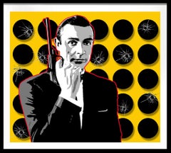 « The Untouchable Mr. Bond » 007 rouge/jaune 29x32 encadré