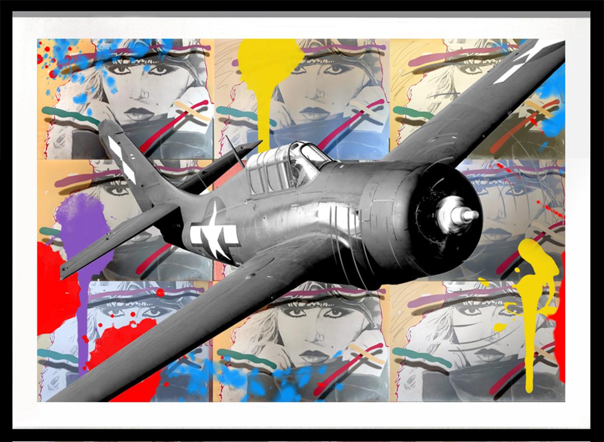 "Aviatrix con FM-2 WILDCAT"  WW2