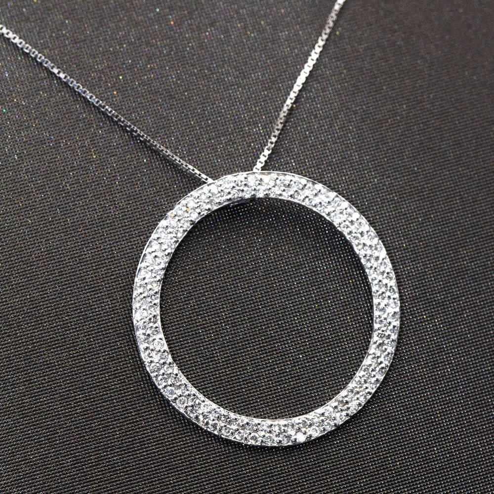Women's CERCLE OF LIFE Necklace in Gold and Diamonds For Sale