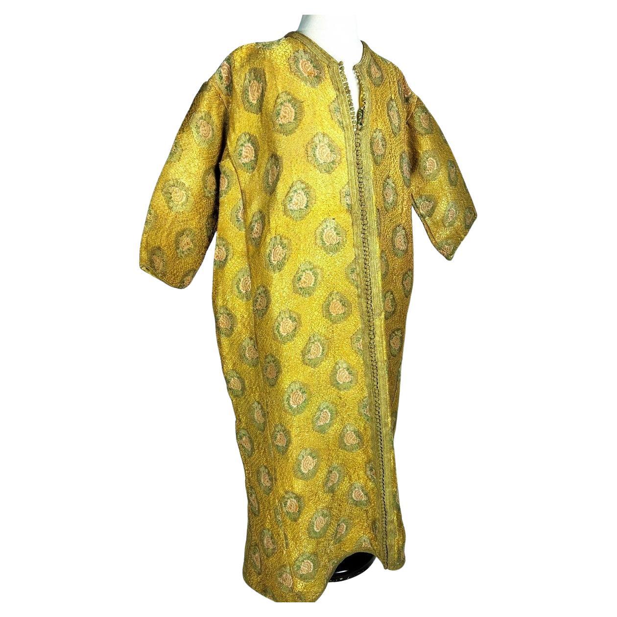 Ceremonial kaftan from Fez in gold thread brocade - Morocco, 19th century For Sale