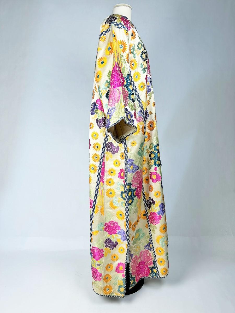 Ceremonial Kaftan In Silk brocaded Lampas From Fez - Morocco Circa 1900-1930 For Sale 8