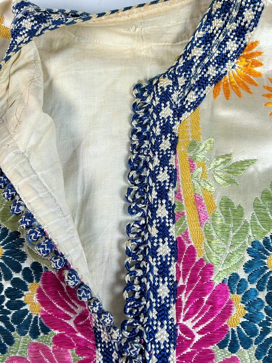 Beige Ceremonial Kaftan In Silk brocaded Lampas From Fez - Morocco Circa 1900-1930 For Sale