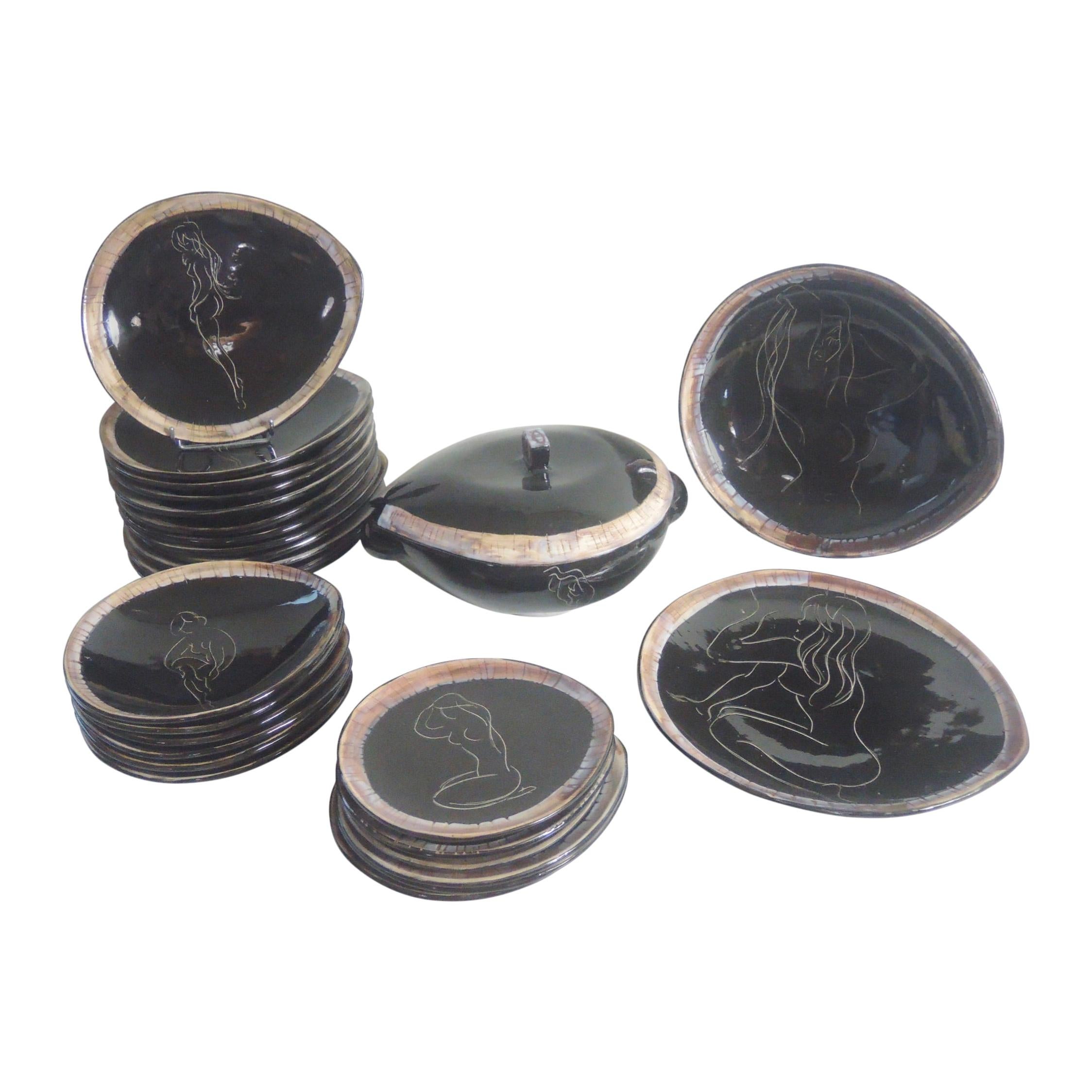 Cerenne, Vallauris, Dinnerware 27 Pieces, 1950 For Sale