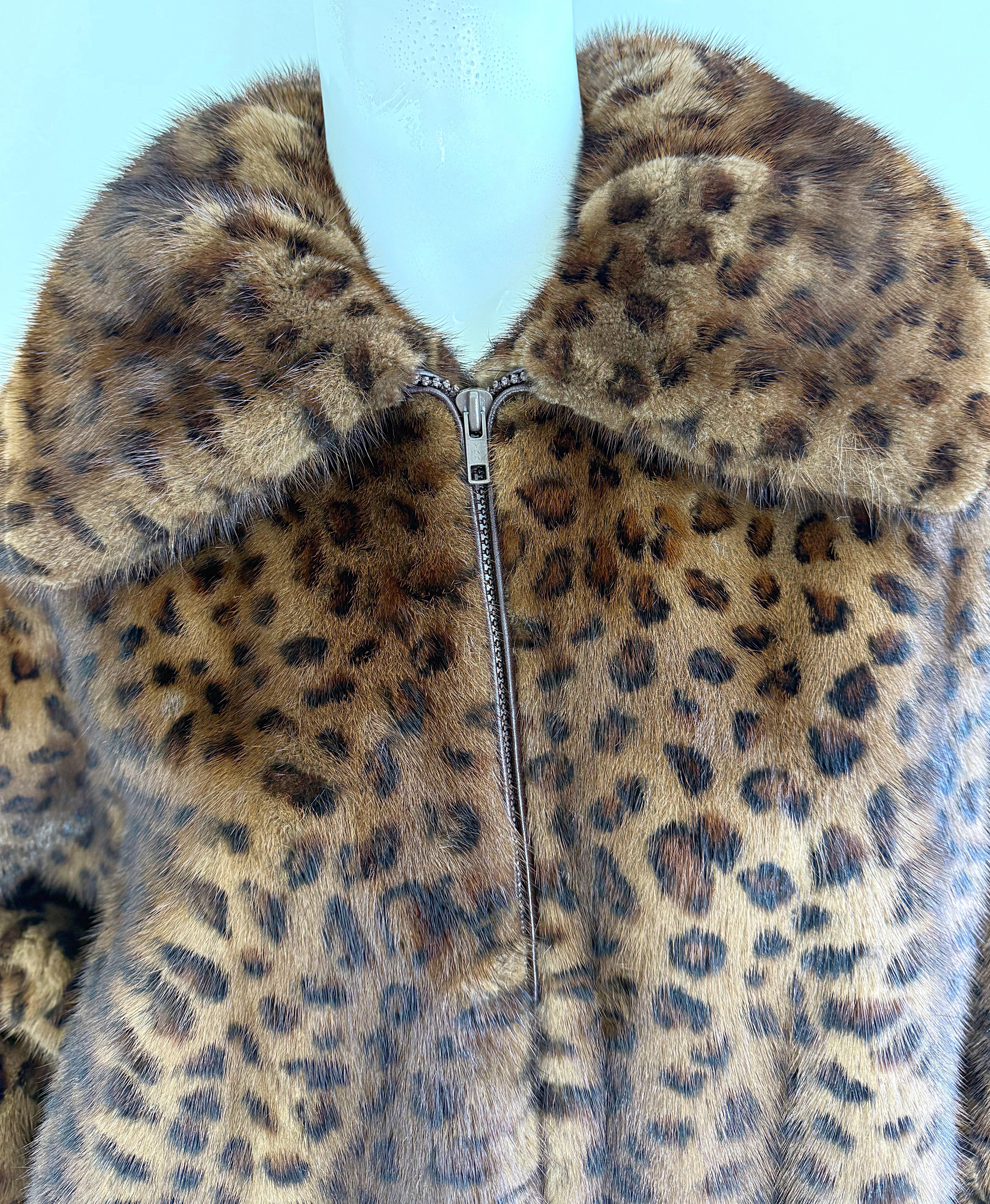 Ceresnie & Offen 1980s Mink Fur Leopard Print Vintage 80s Oversize Bomber Jacket In Excellent Condition For Sale In San Diego, CA
