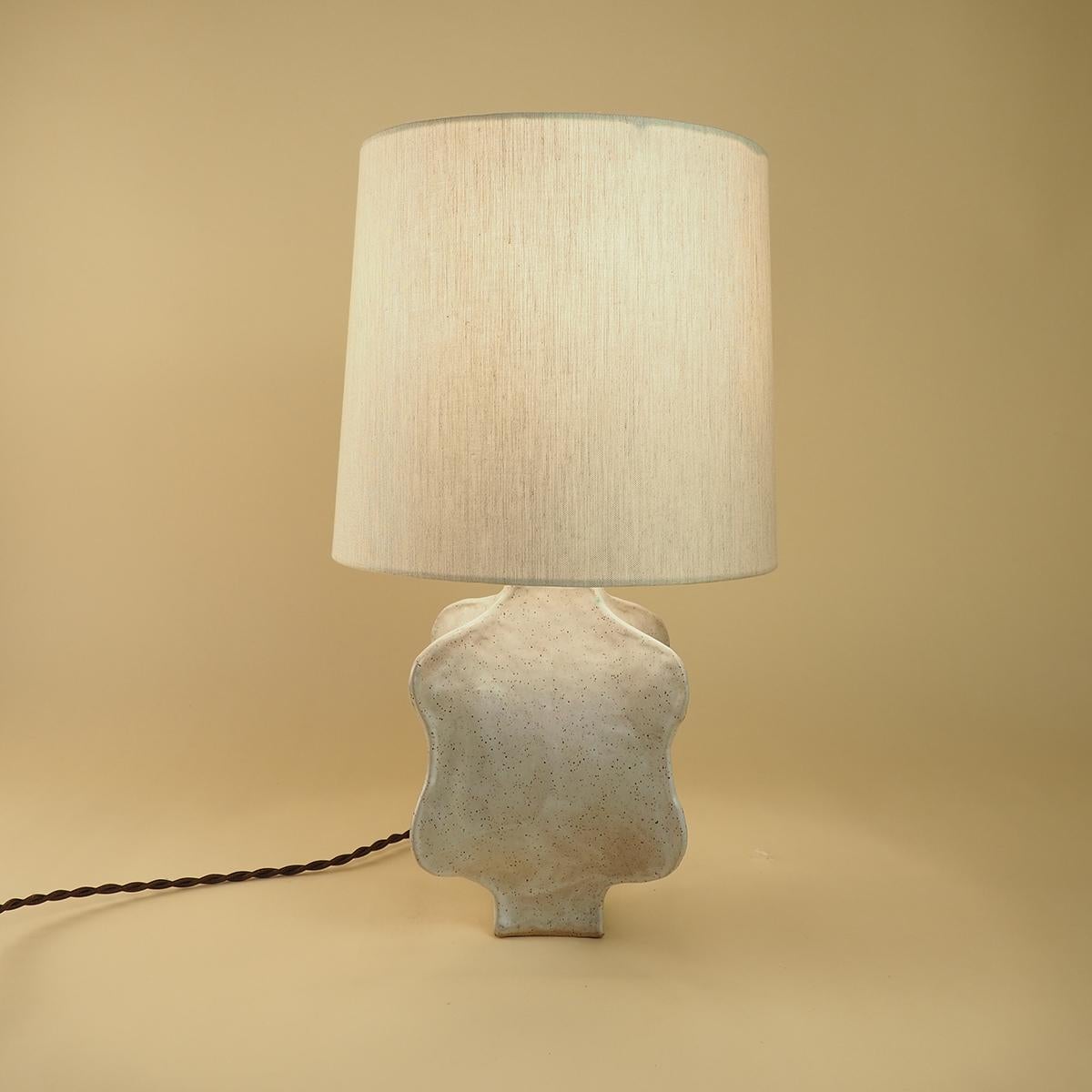 Lámpara Cereus by Nani Goods Lámpara cactus de cerámica contemporánea Estadounidense