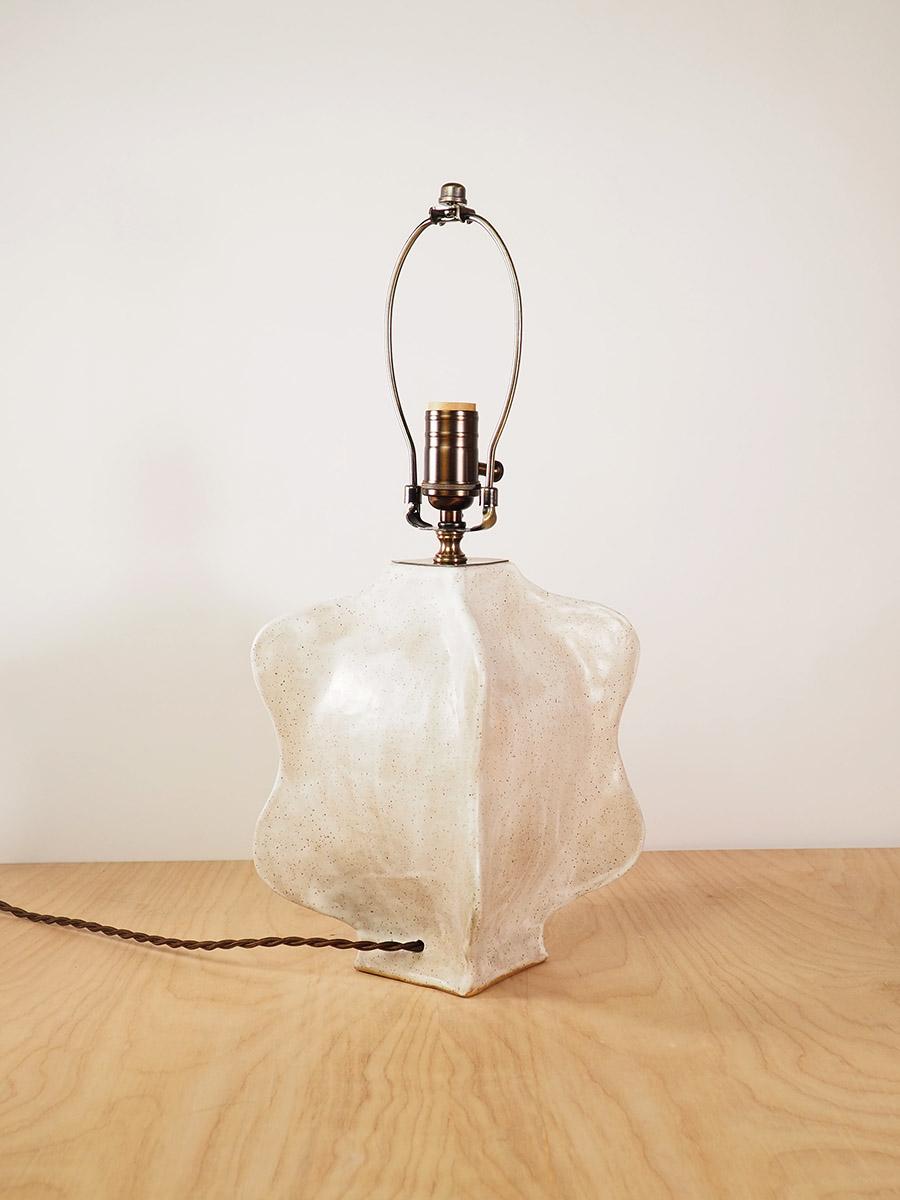Fait main Lampe Cereus (Medium) de Nani Goods Contemporary Ceramic Cactus Lamp en vente