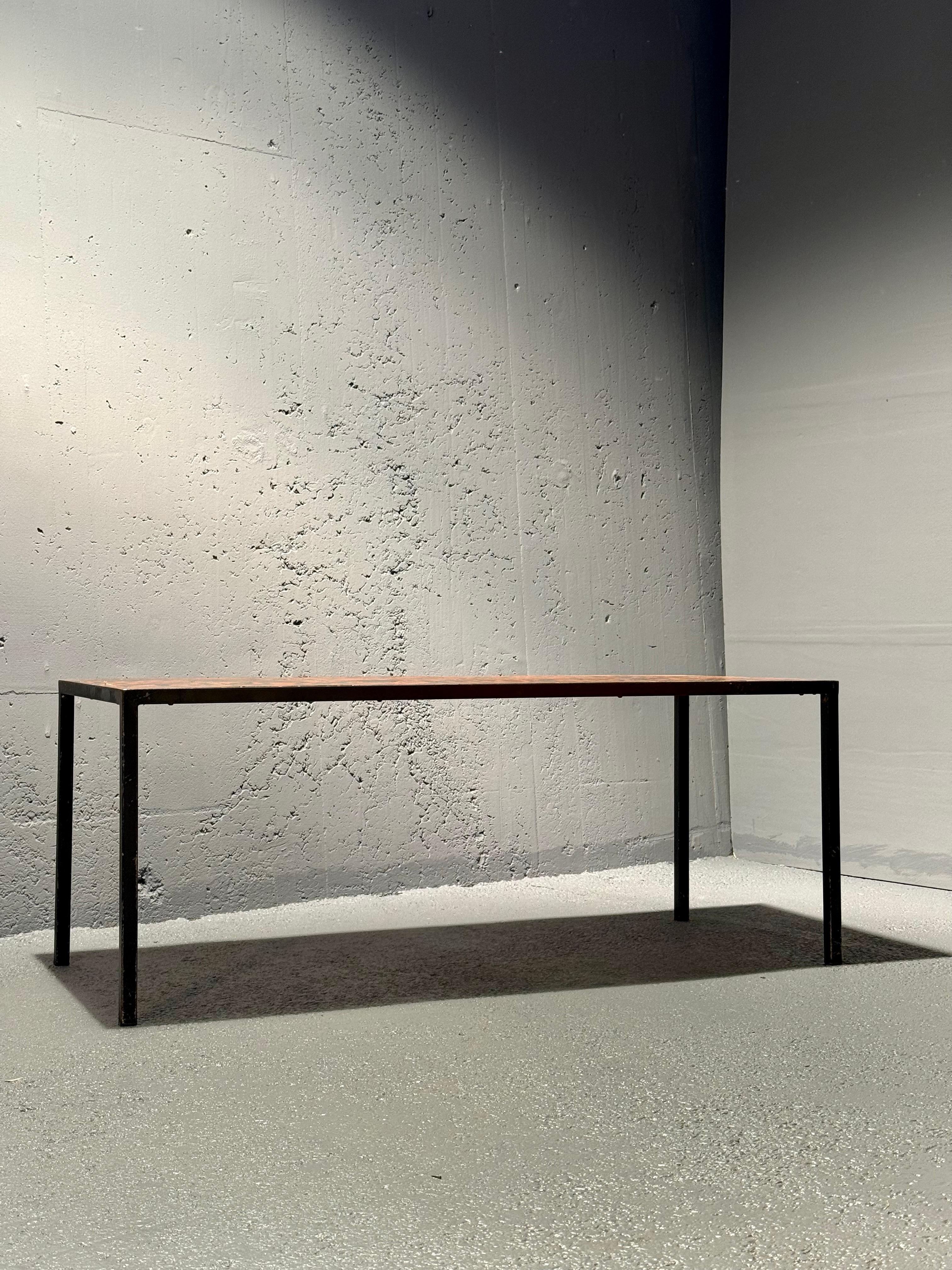 Cermaic orange coffee table For Sale 4