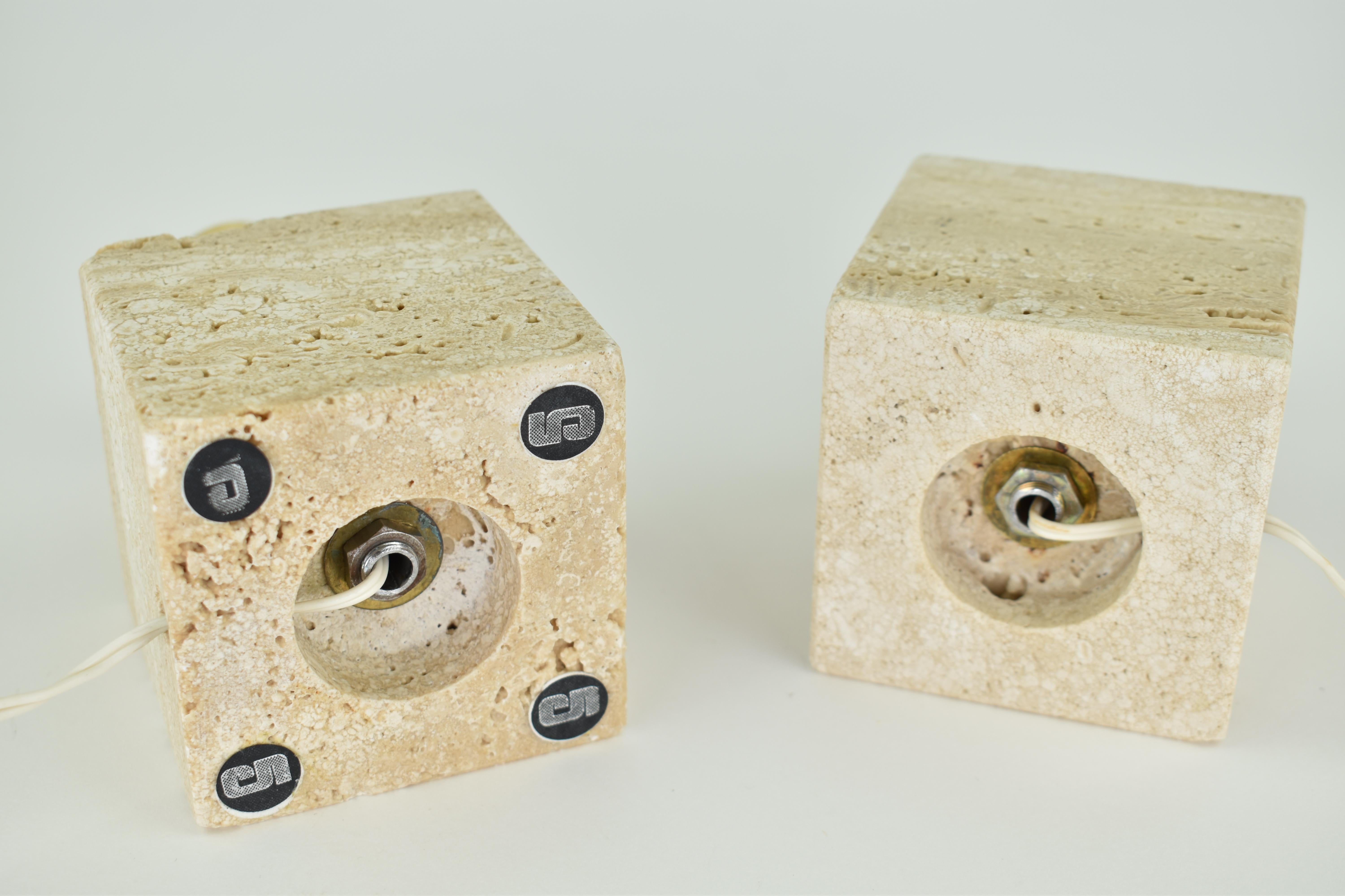 Cerri Nestore & C. Set of Travertine Table Lights, Italy 1970s For Sale 4