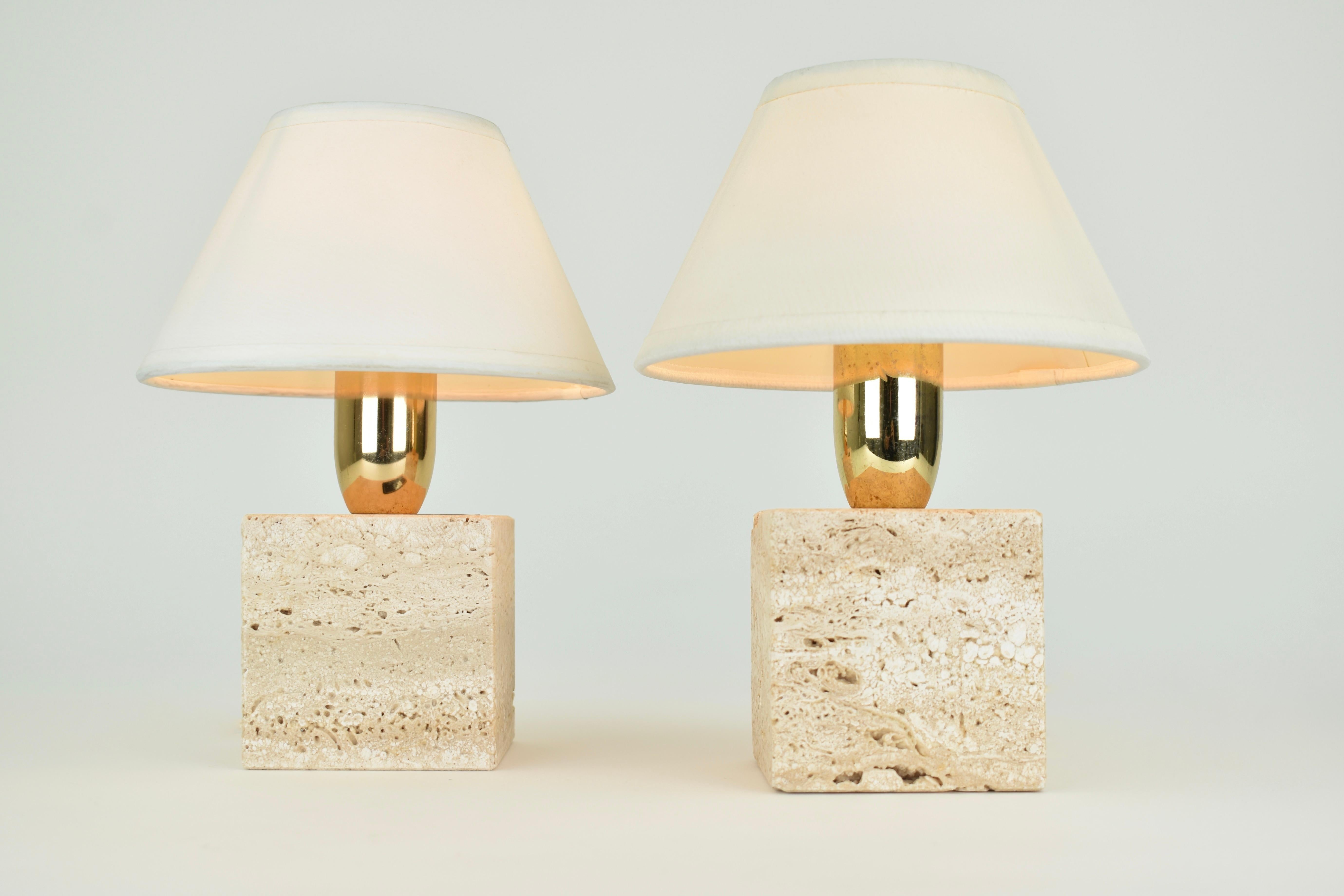 Italian Cerri Nestore & C. Set of Travertine Table Lights, Italy 1970s For Sale