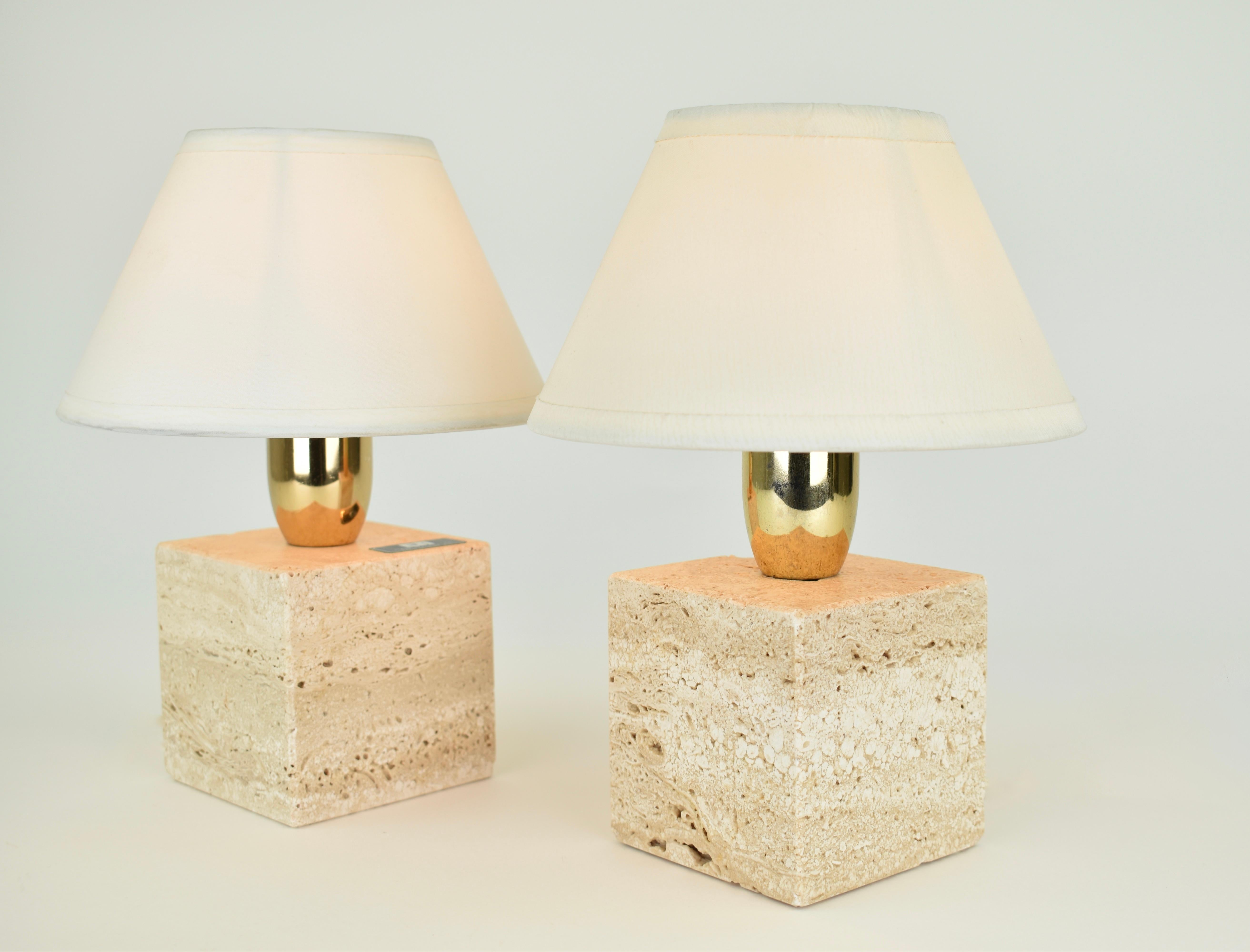 Late 20th Century Cerri Nestore & C. Set of Travertine Table Lights, Italy 1970s For Sale