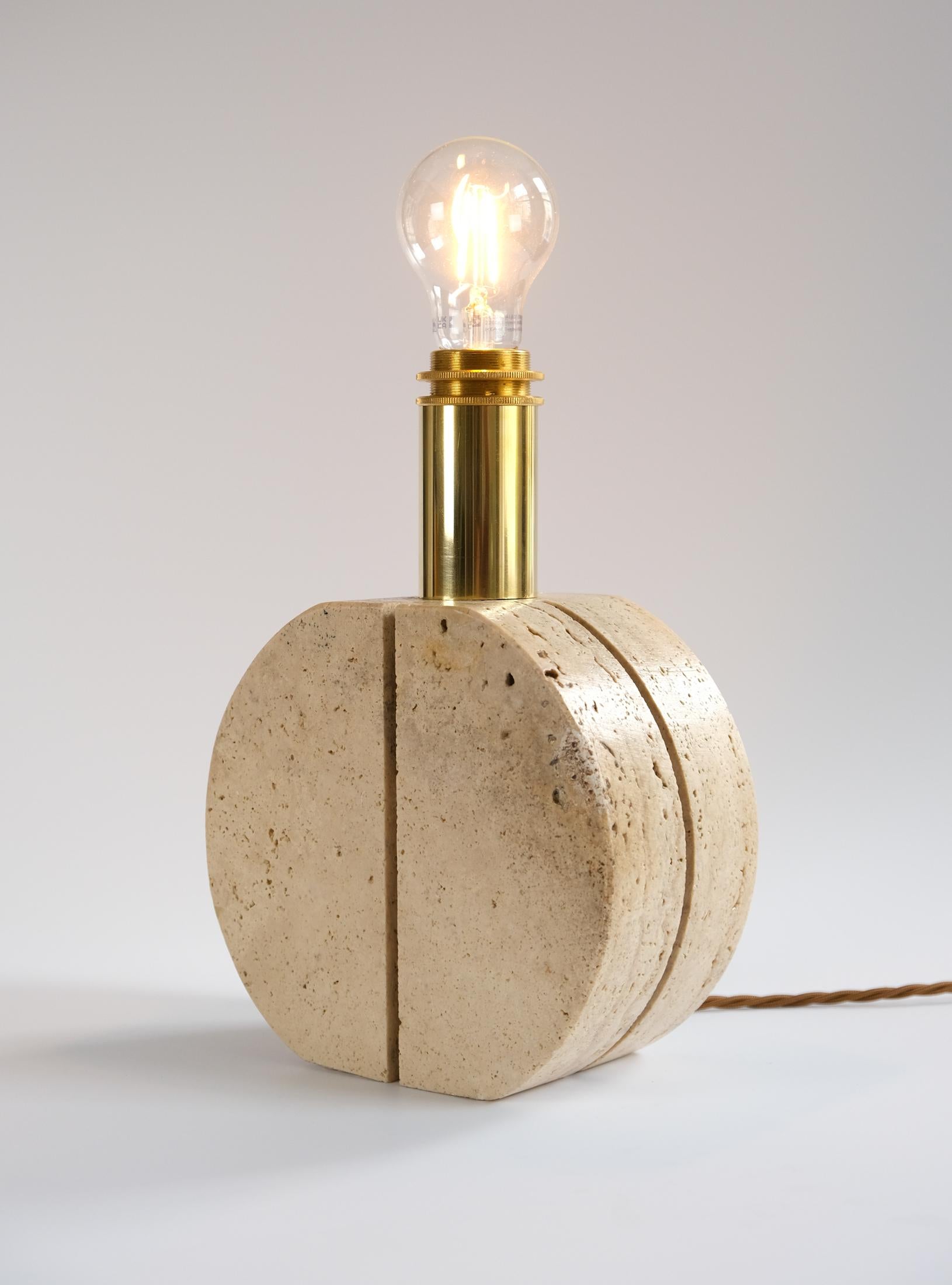 Cerri Nestore Mid-Century Modern Brass & Travertine Table Lamp, Italy c.1970s 9