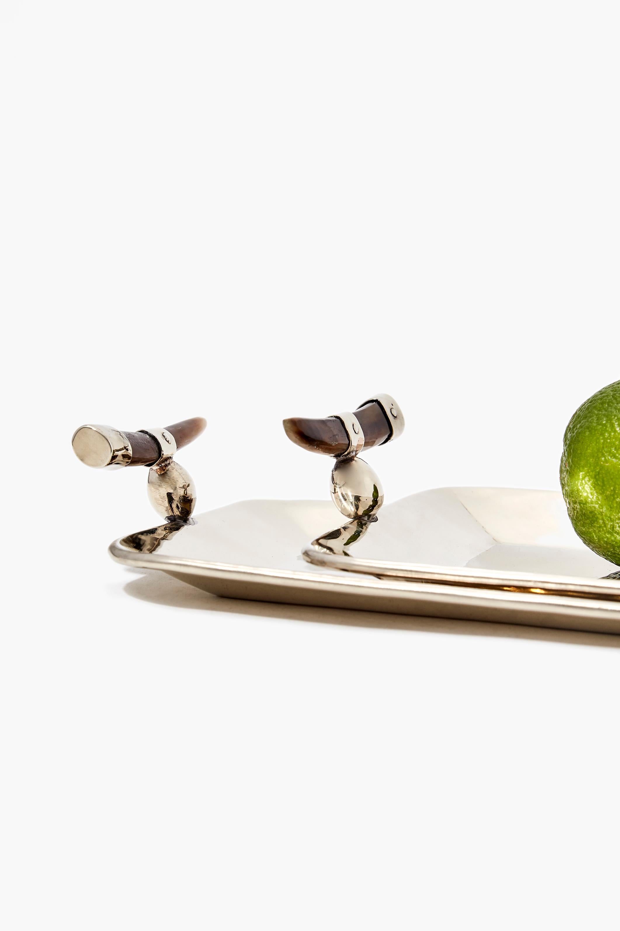 Martellato Vassoi rettangolari piccoli e medi CERRO, Horn & Alpaca Silver in vendita