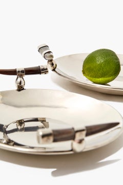 Cerro Set Round Medium and Large Tray, Horn & Alpaca Silver