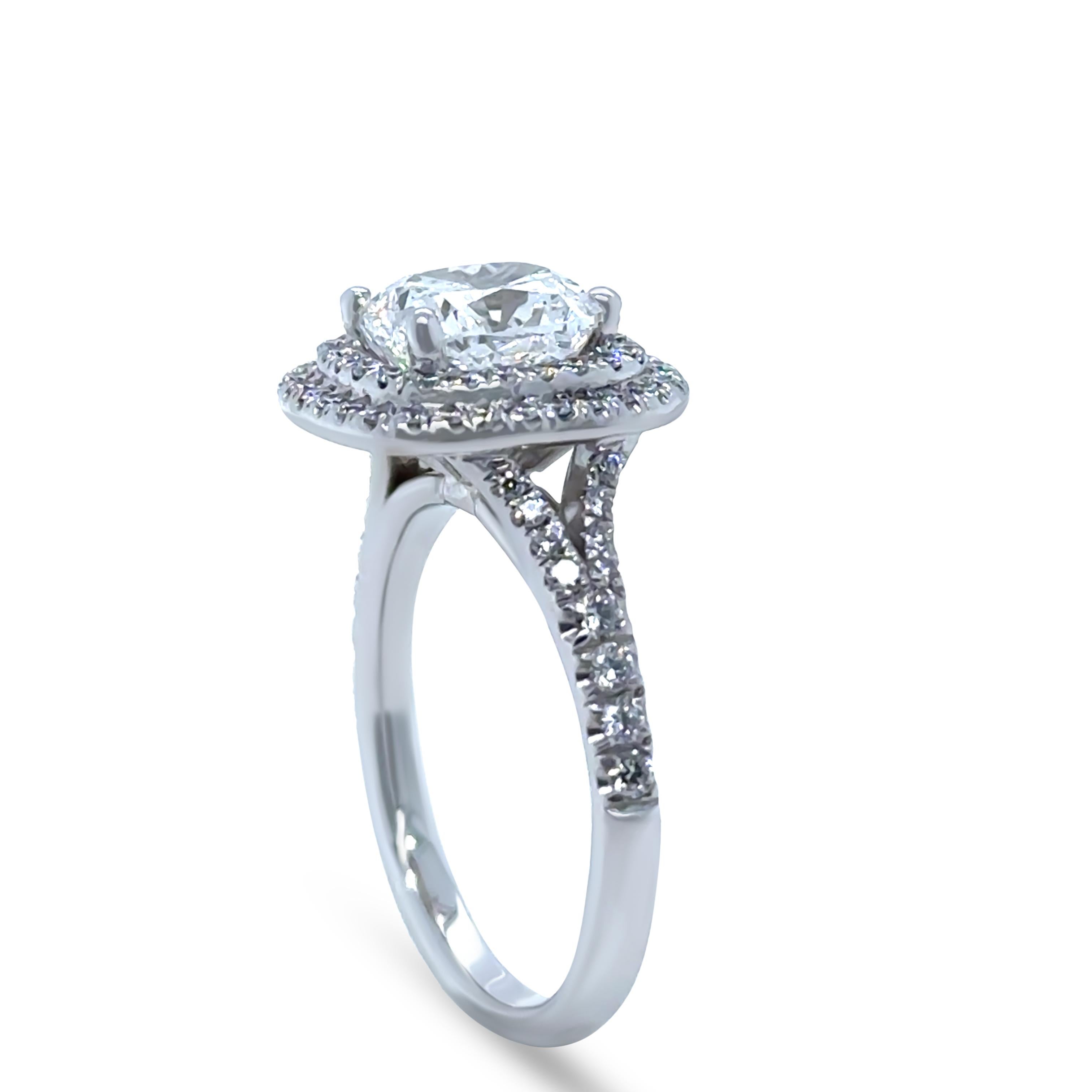 Cerrone 18ct White Gold Double Halo Cushion Cut Diamond Ring 2.27ct en vente 4