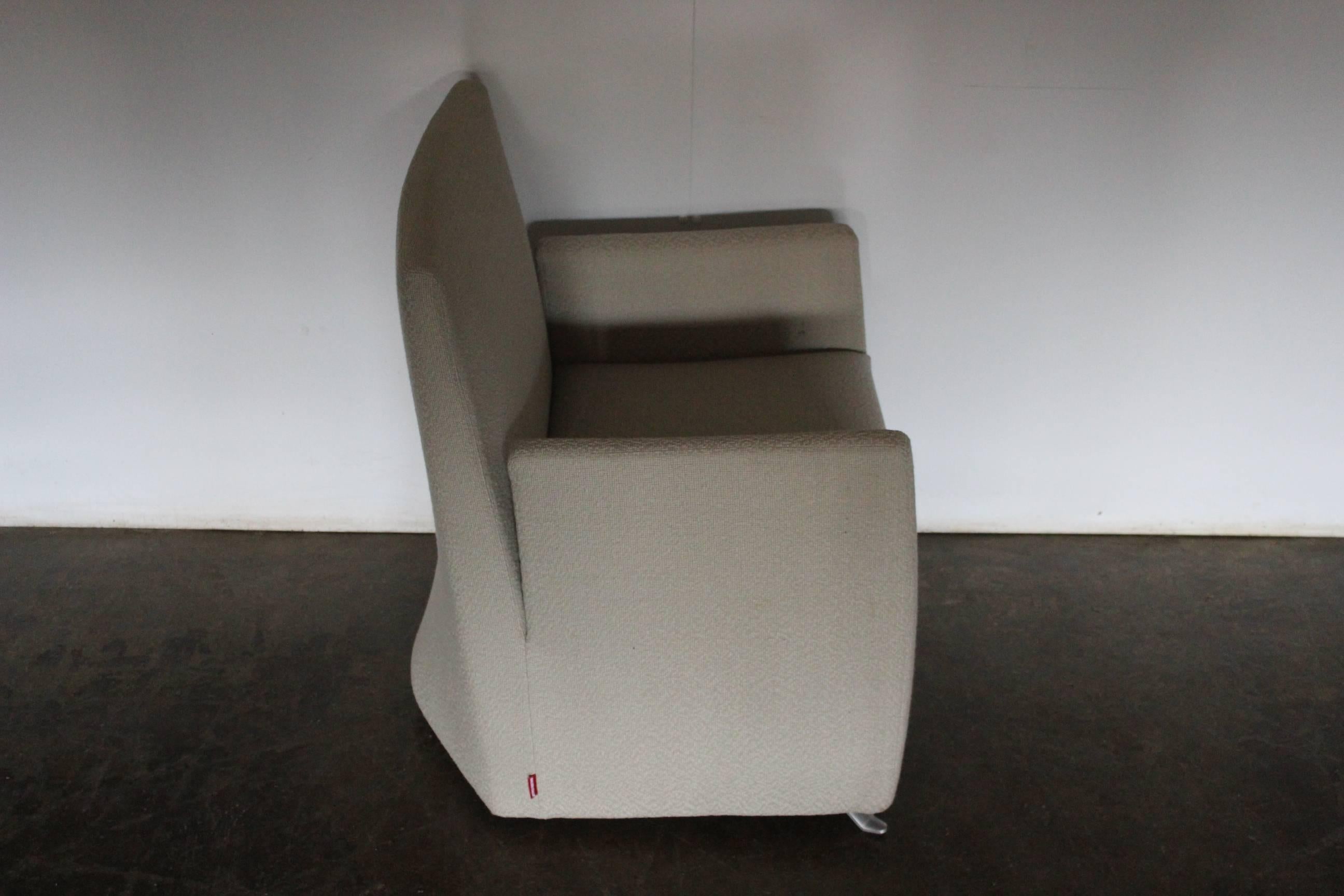 XXIe siècle et contemporain Fauteuil Capri de Cerruti Baleri Italia en tissu bouclé