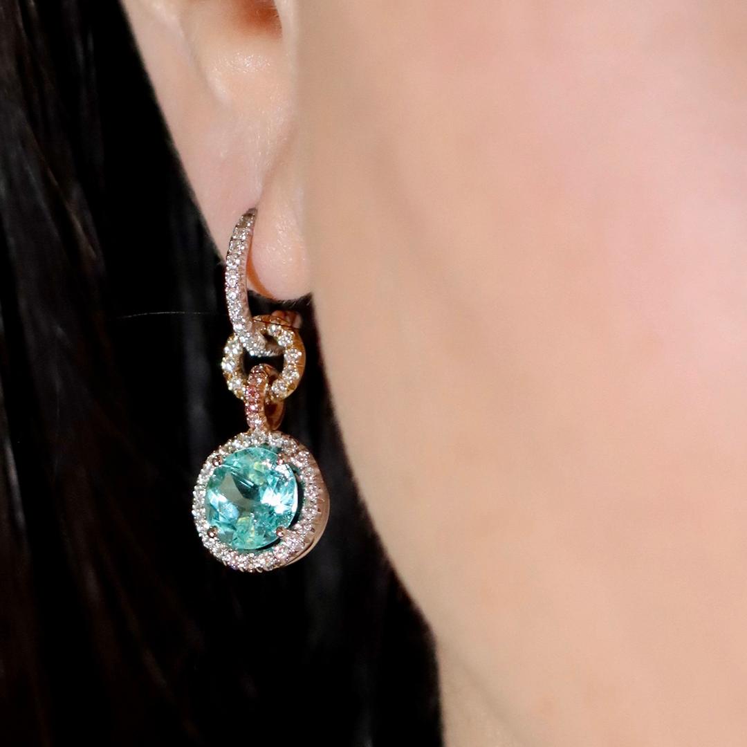 Cert. 4.27 Ct Neon Paraiba Tourmaline Boucles d'oreilles Halo en diamant blanc et rose 8