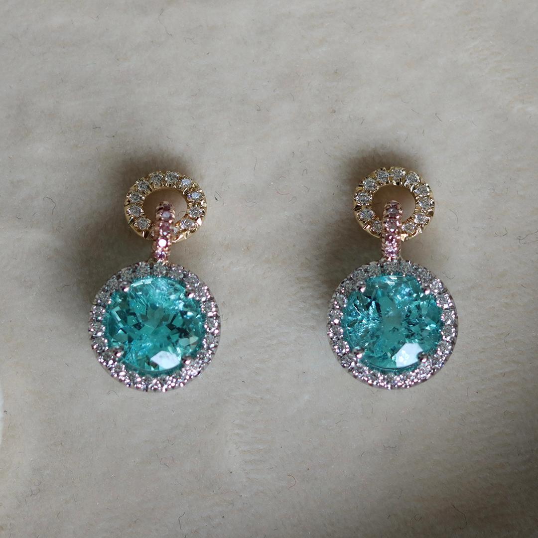 Cert. 4.27 Ct Neon Paraiba Tourmaline Boucles d'oreilles Halo en diamant blanc et rose 14
