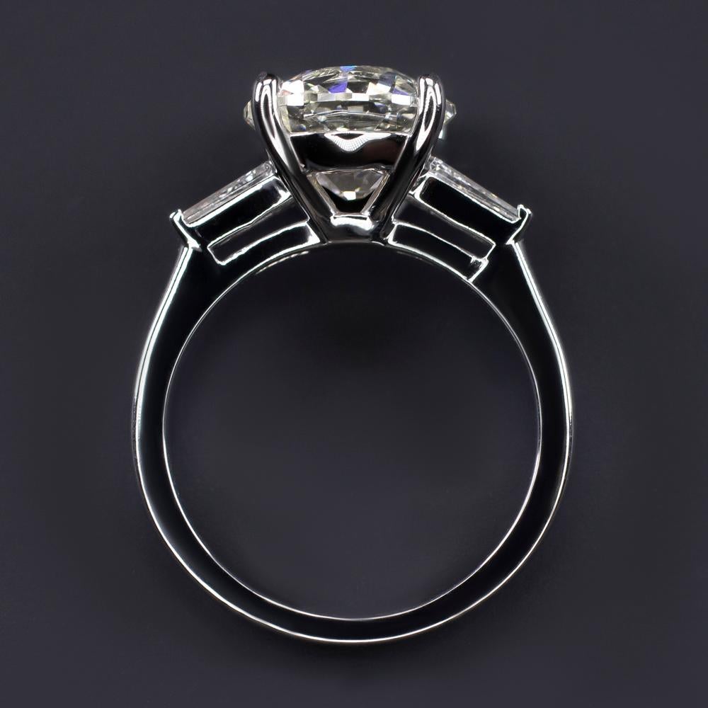 platinum ring with 2 carat diamond
