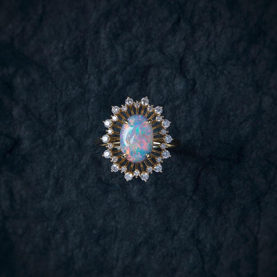 Zertifizierter Verlobungsring mit 2,26 Karat farbigem schwarzem Opal und Diamant-Halo, 18 Karat Go im Angebot 2