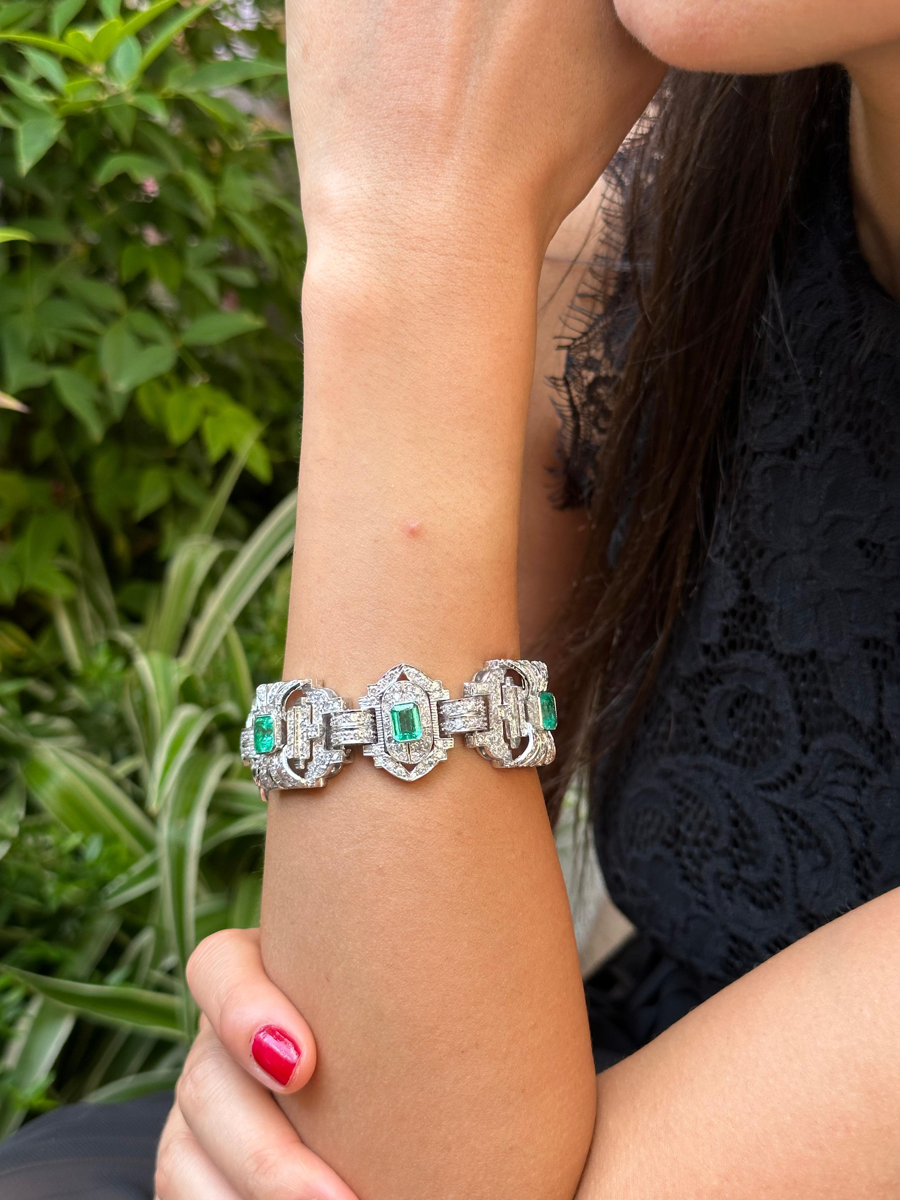 Certificated Art Deco Diamond and Colombian Emerald Bracelet For Sale 2