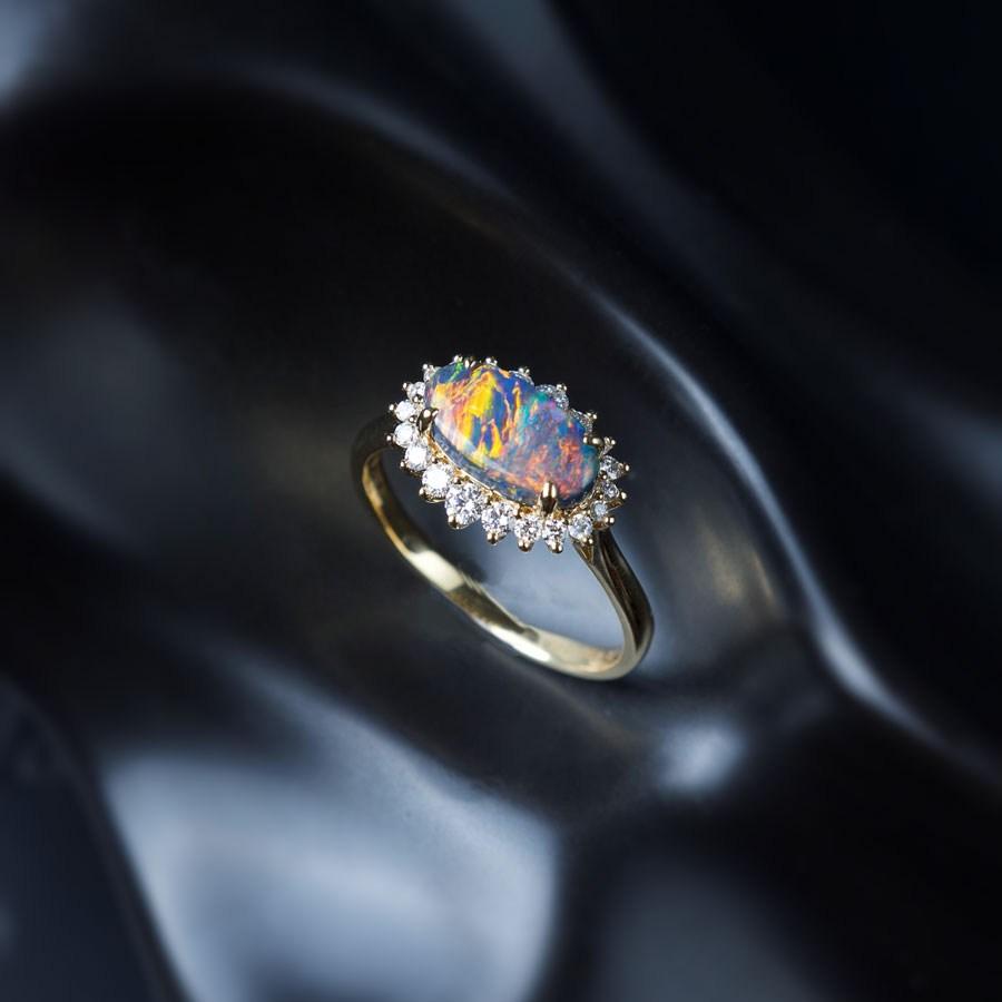 Certificated Black Opal Halo Diamond Engagement Ring 18K Gold For Sale 3