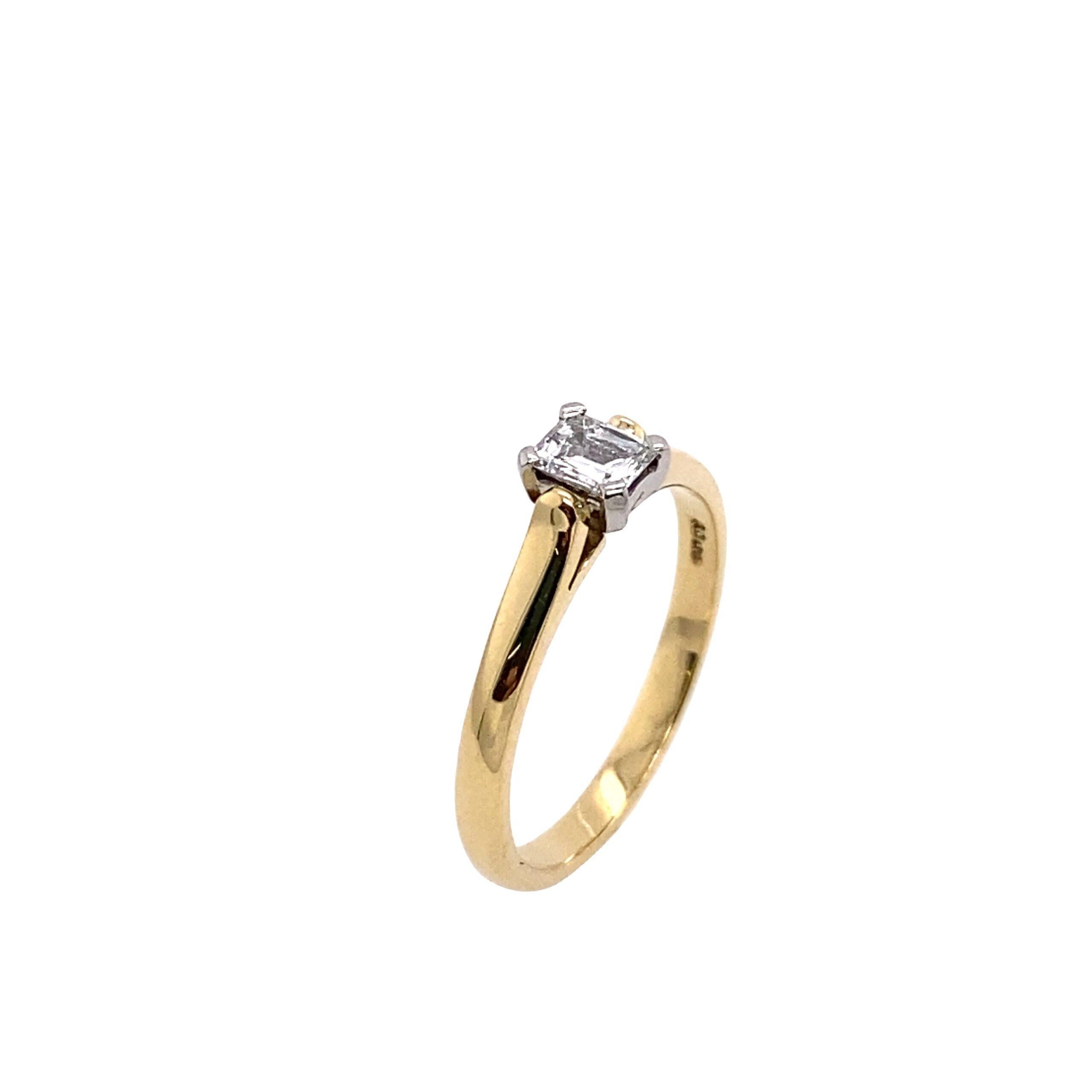Certified 0.28ct G/VS1 Emerald Shape Criss-Cut , Set In 18ct Yellow Gold

This Certified 0.28ct G/VS1 Emerald Shape Criss-Cut Diamond is set in 18ct Yellow Gold Solitaire Ring with Beaverbrook Certificate. Emerald cut diamonds are very popular, and