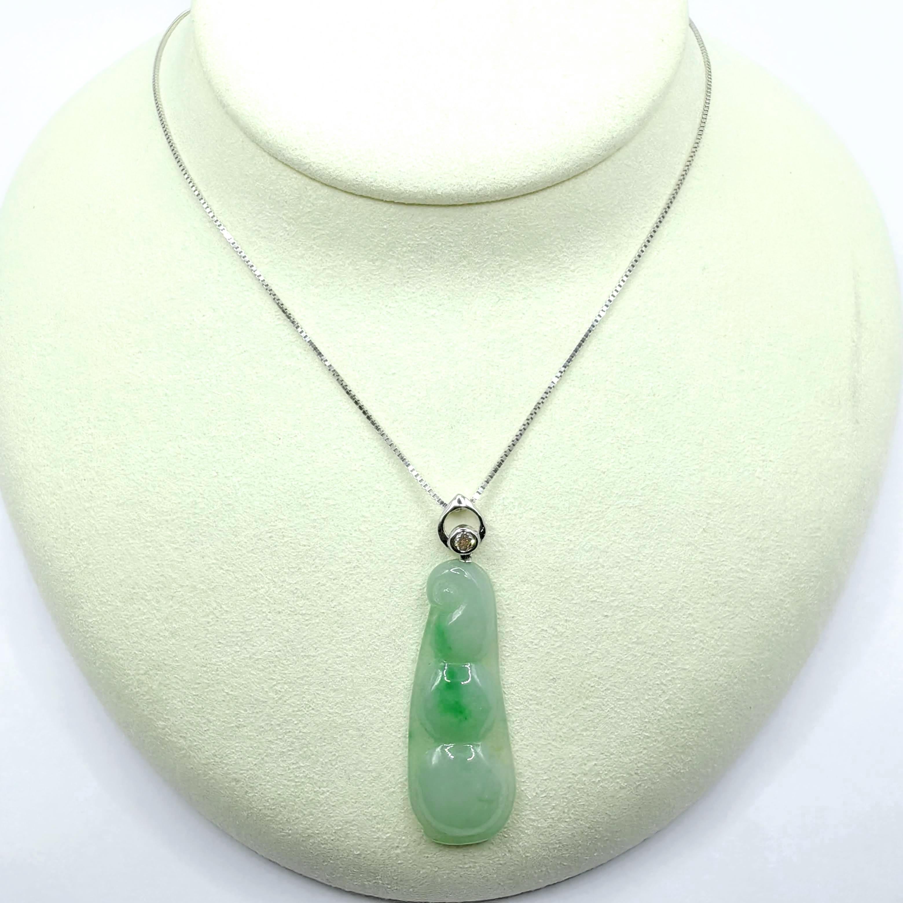 Round Cut Certified 0.2ct Diamond Light Green Jadeite Jade Bean Pendant in 18K White Gold For Sale