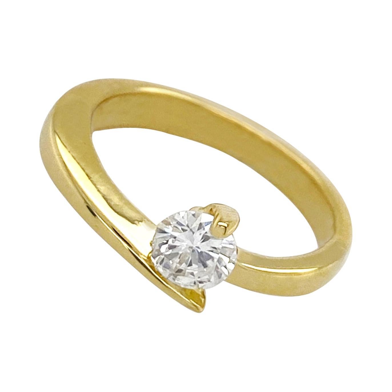 Certified 0.36 Carat Diamond Set in 18 Karat Yellow Gold "Comet" Solitaire Ring For Sale