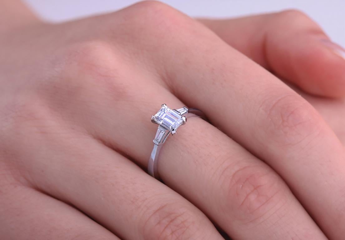 Women's or Men's Certified 0.50 Carat Deco Emerald Cut Diamond Ring and Band Set in Gold For Sale