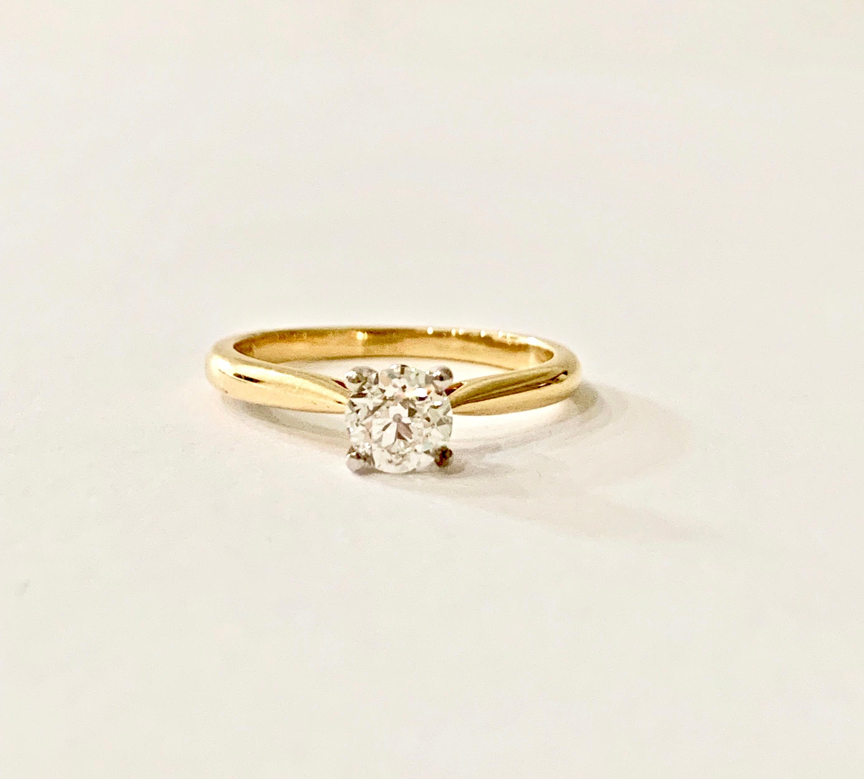 Certified 0.53 Carat Old Cut Diamond Ring Set in 18 Carat Yellow Gold For Sale 1