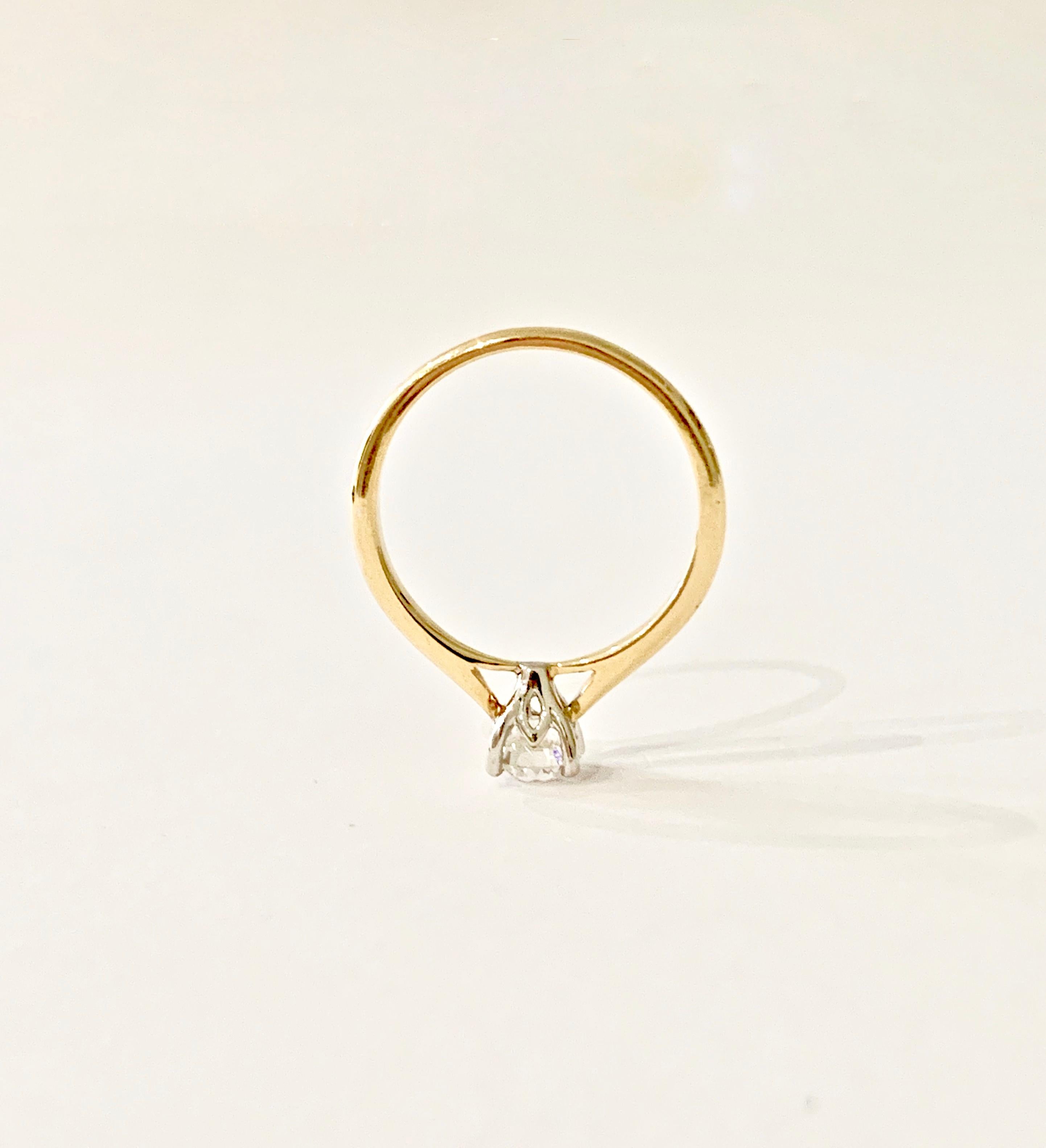 Certified 0.53 Carat Old Cut Diamond Ring Set in 18 Carat Yellow Gold For Sale 2
