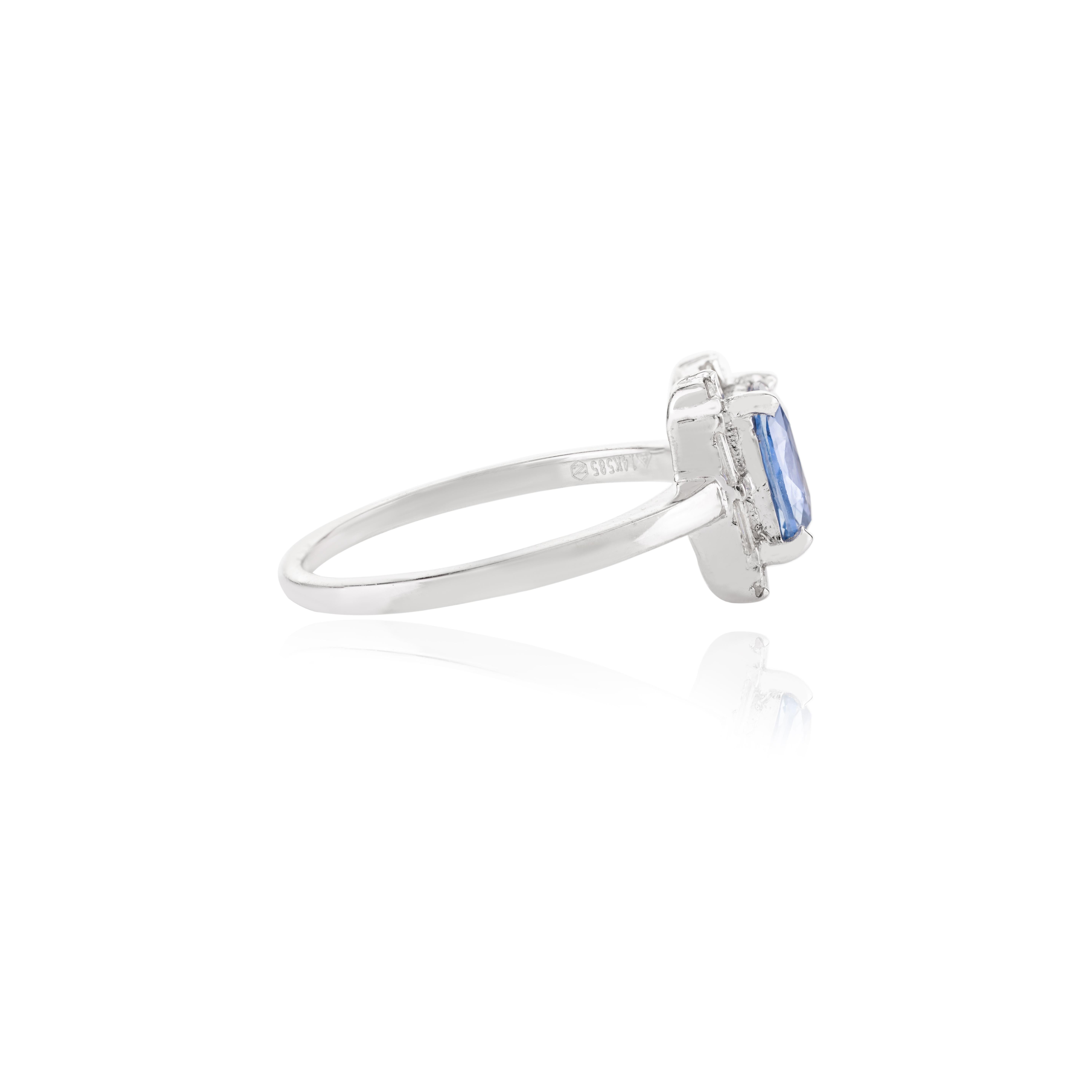 in vendita:  Anello di fidanzamento con diamante aureolato con zaffiro blu certificato 0,98 CTW in oro bianco 14k 5