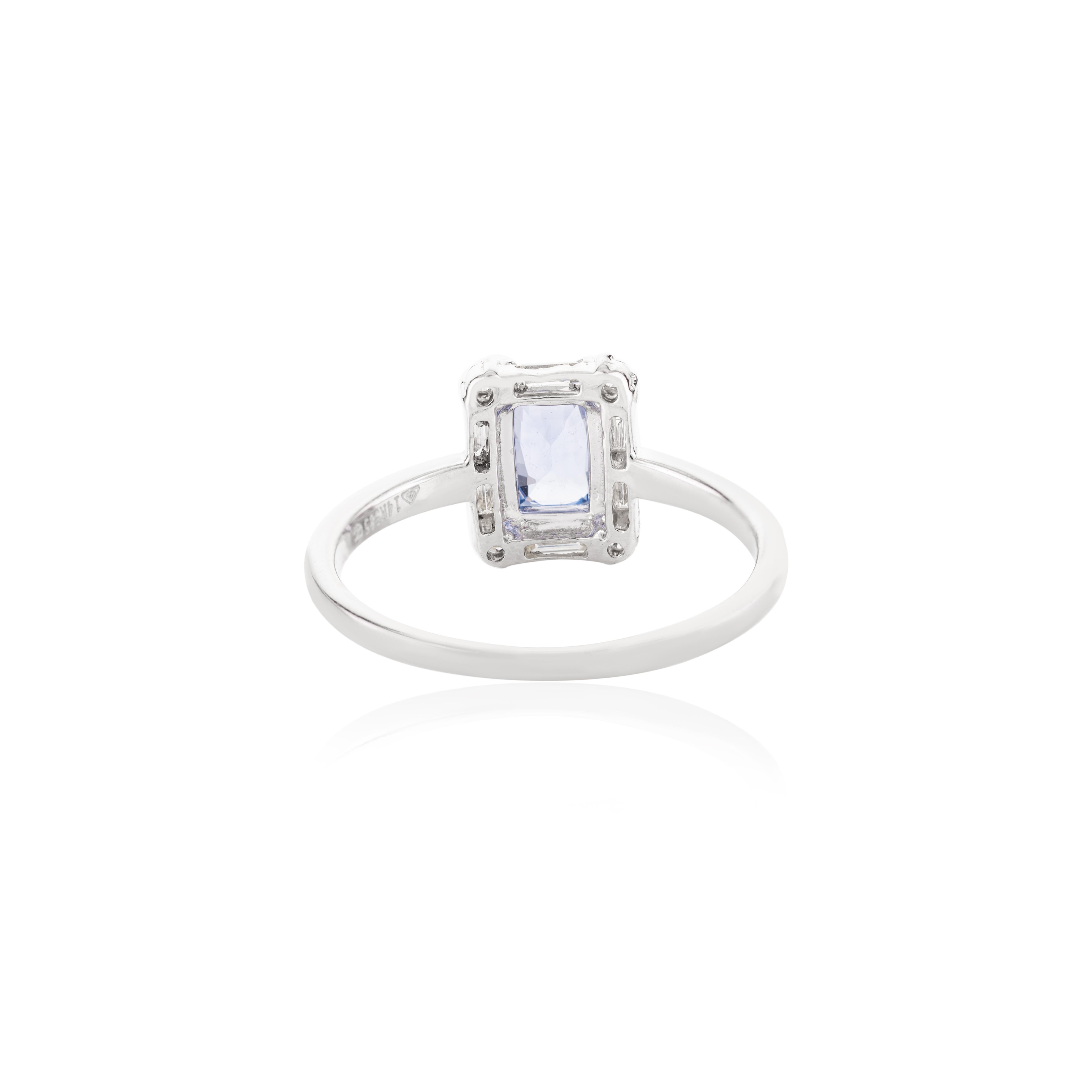 in vendita:  Anello di fidanzamento con diamante aureolato con zaffiro blu certificato 0,98 CTW in oro bianco 14k 7