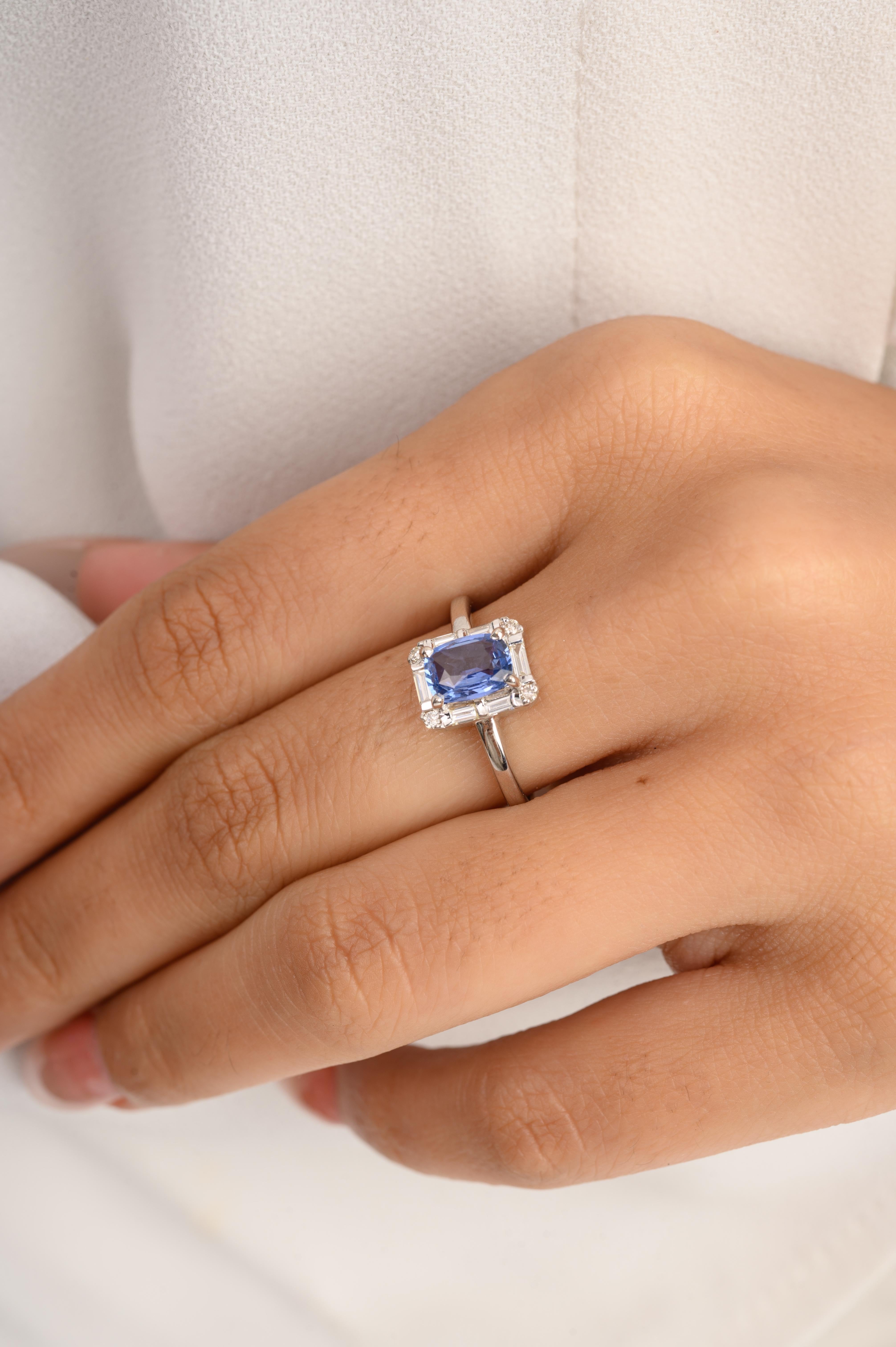in vendita:  Anello di fidanzamento con diamante aureolato con zaffiro blu certificato 0,98 CTW in oro bianco 14k 6