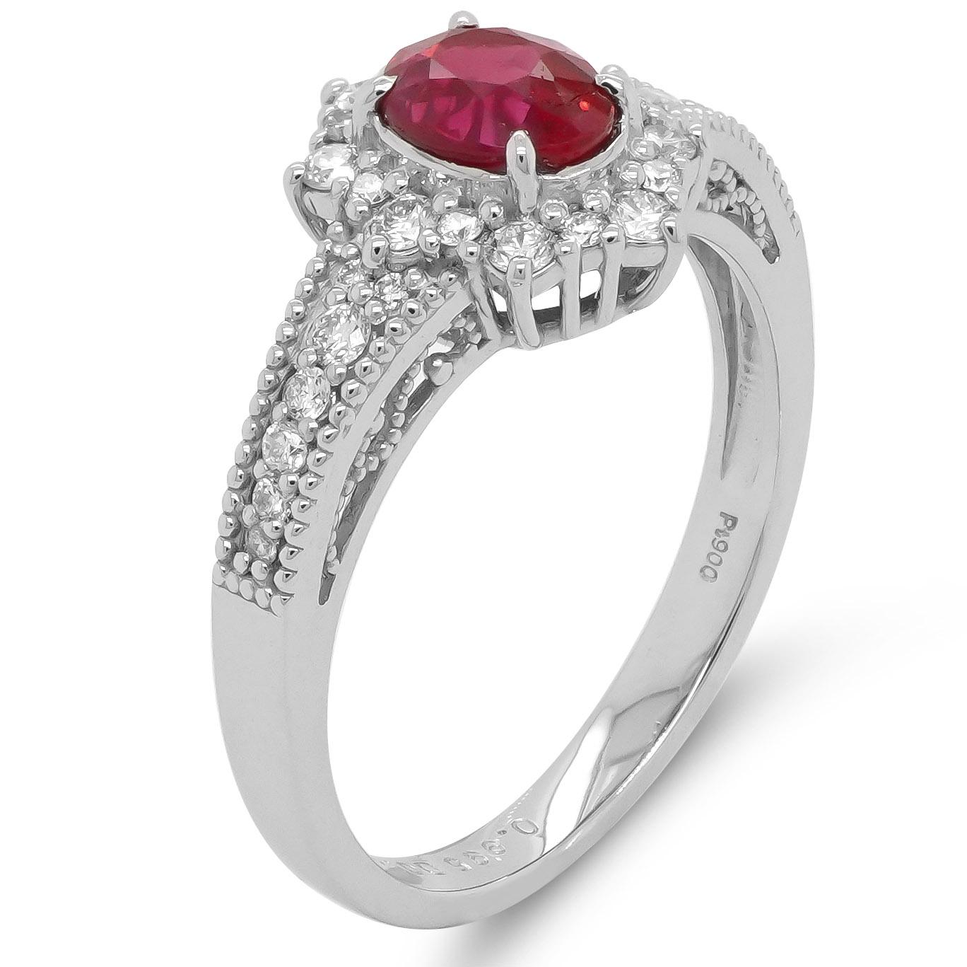 Anillo PT900 solitario de rubí púrpura rojizo de Birmania certificado de 1 quilate Corte oval en venta
