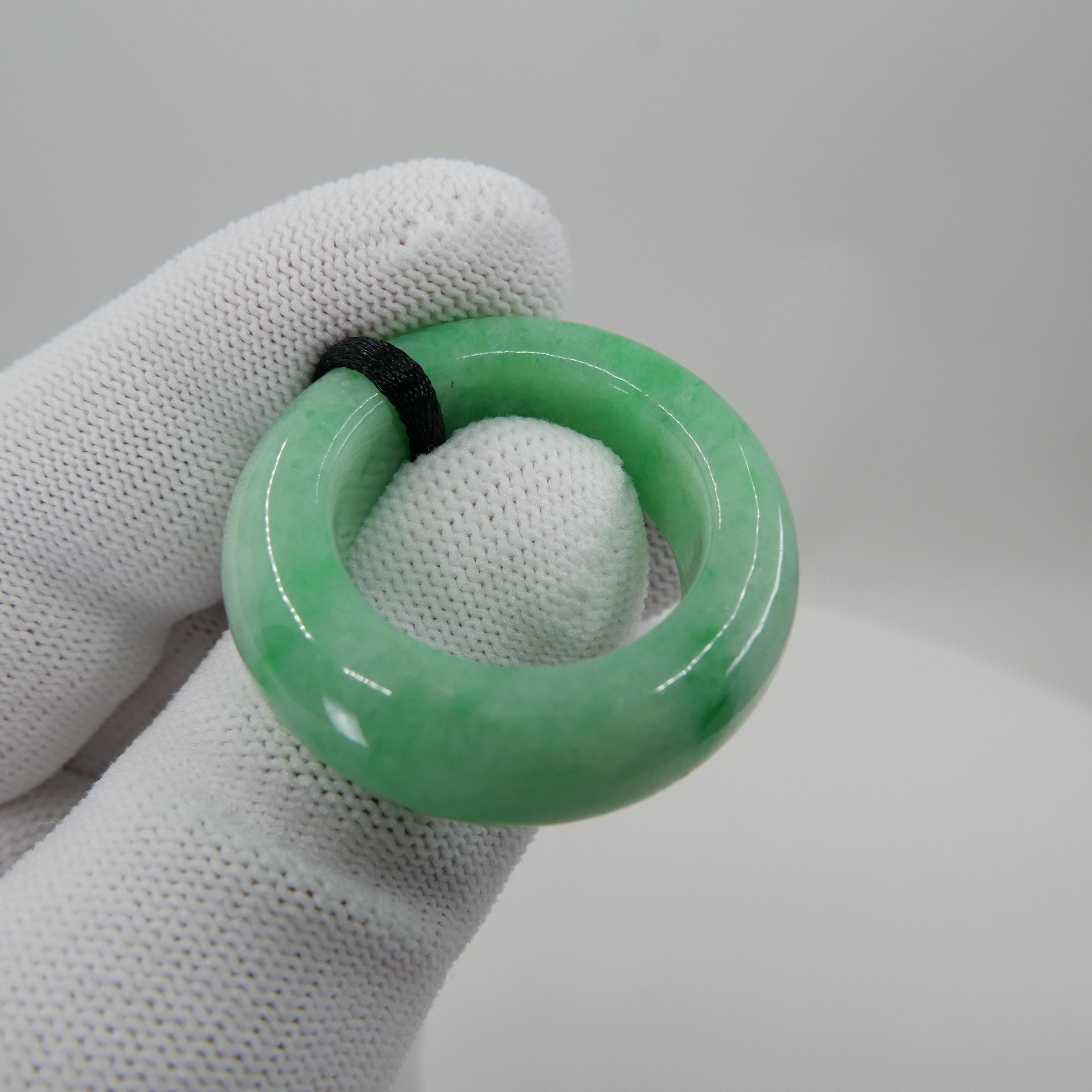 Certified 100 Carat Jadeite Jade Peace Pendant, Apple Green, Substantial For Sale 7