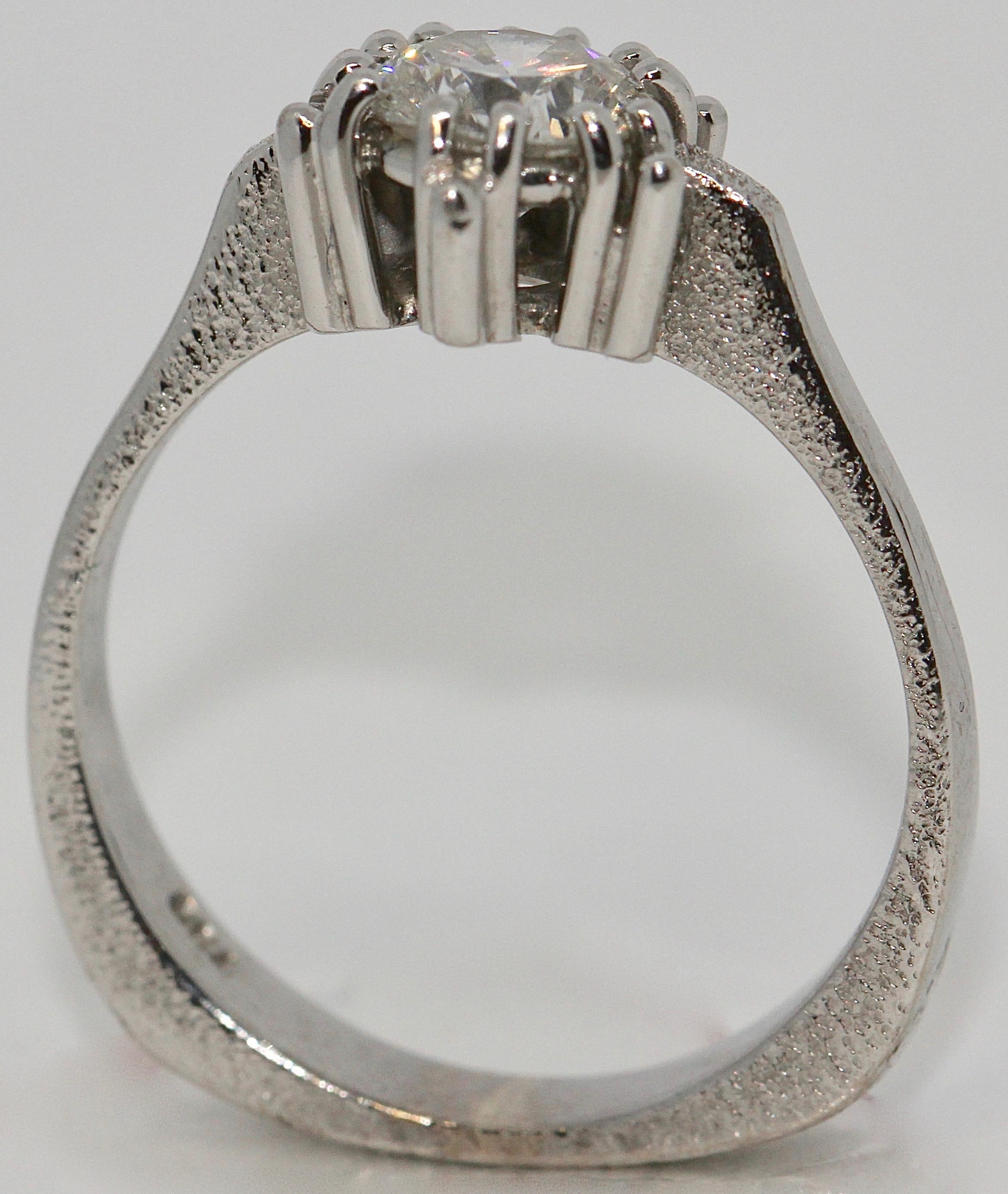 Round Cut Certified 1.01 Carat Flawless, Top Wesselton Diamond Solitaire, White Gold Ring For Sale