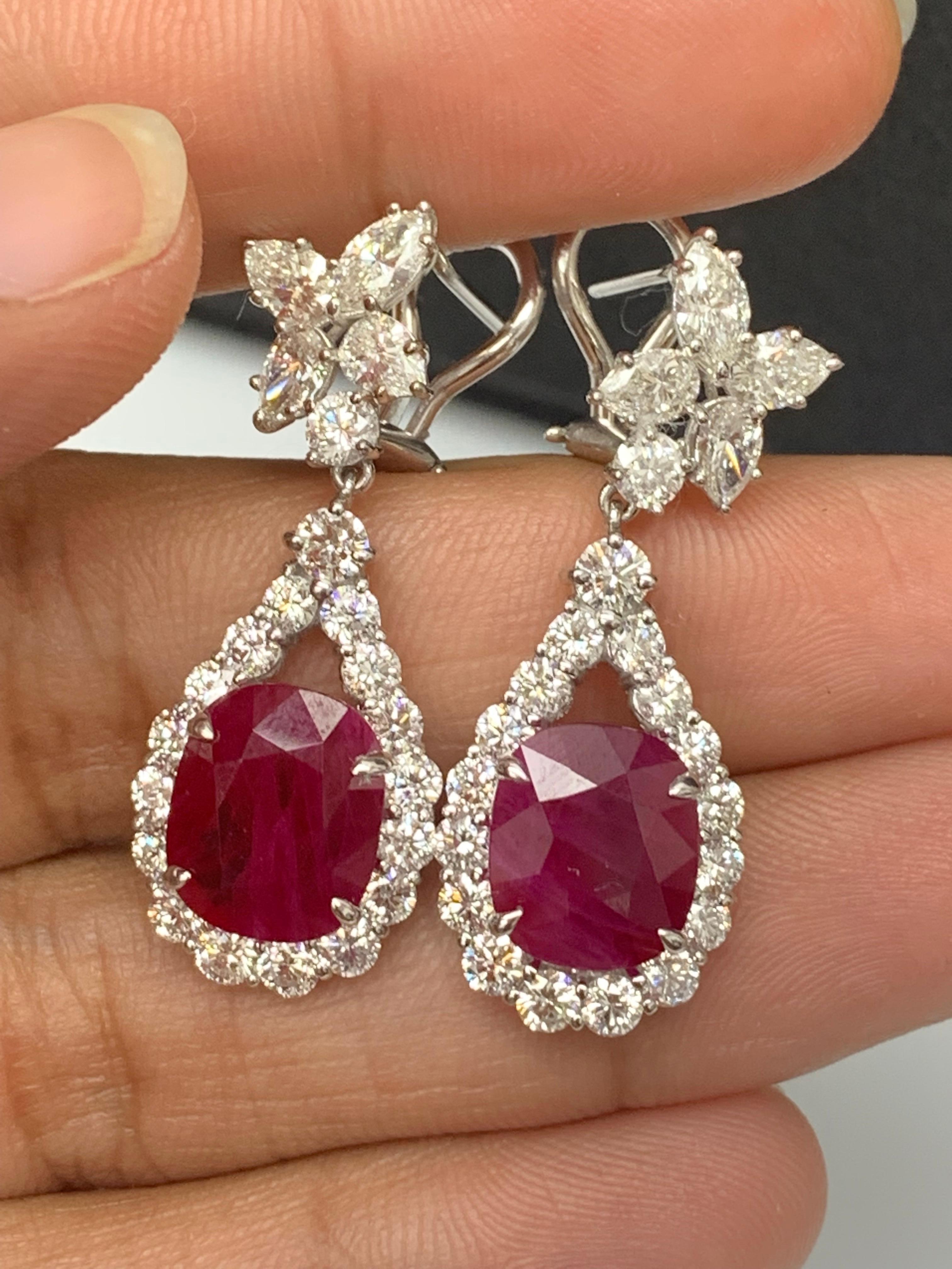 Boucles d'oreilles en goutte en or blanc 18 carats avec rubis de Birmanie certifié de 10,18 carats et diamants en vente 4
