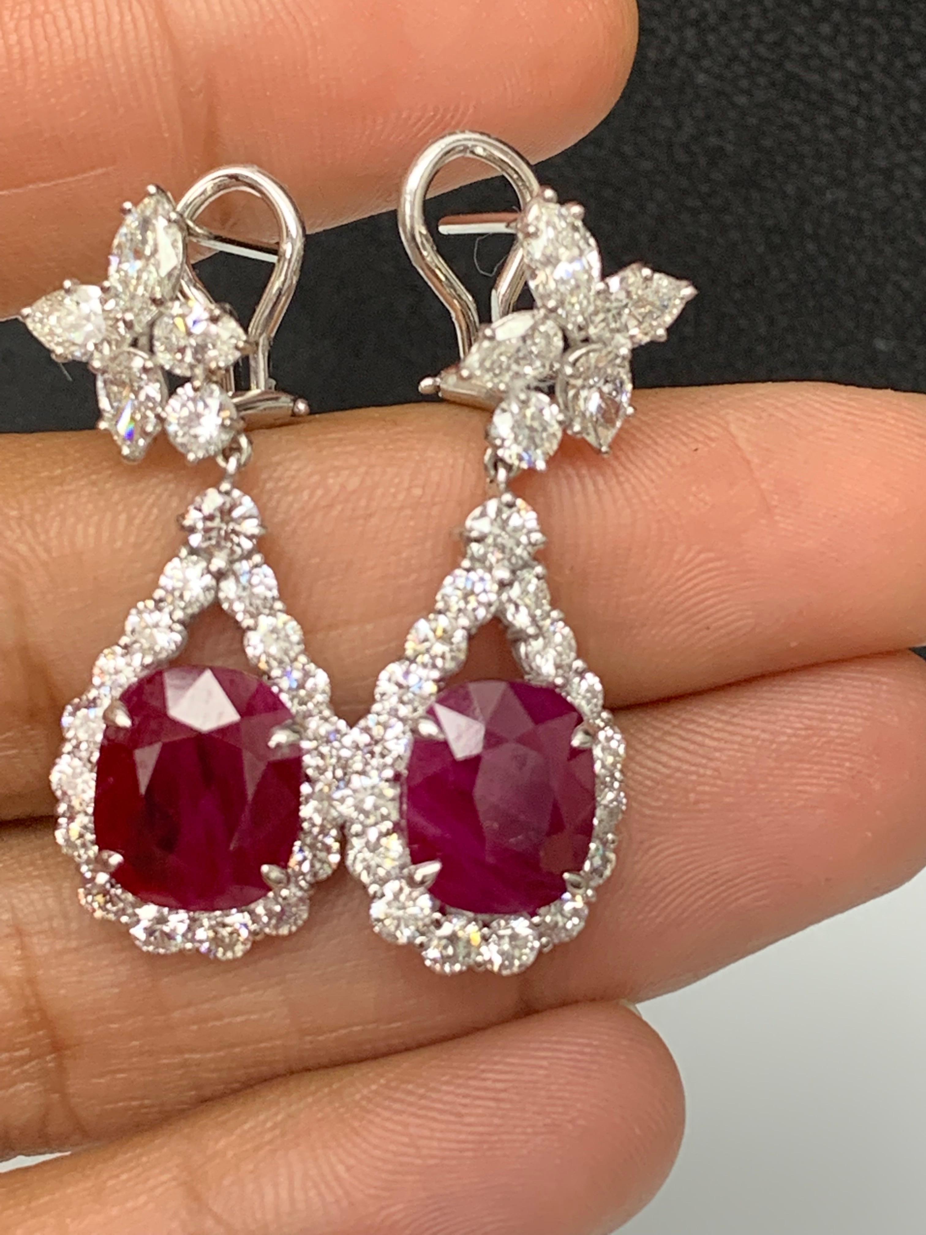 Boucles d'oreilles en goutte en or blanc 18 carats avec rubis de Birmanie certifié de 10,18 carats et diamants en vente 3